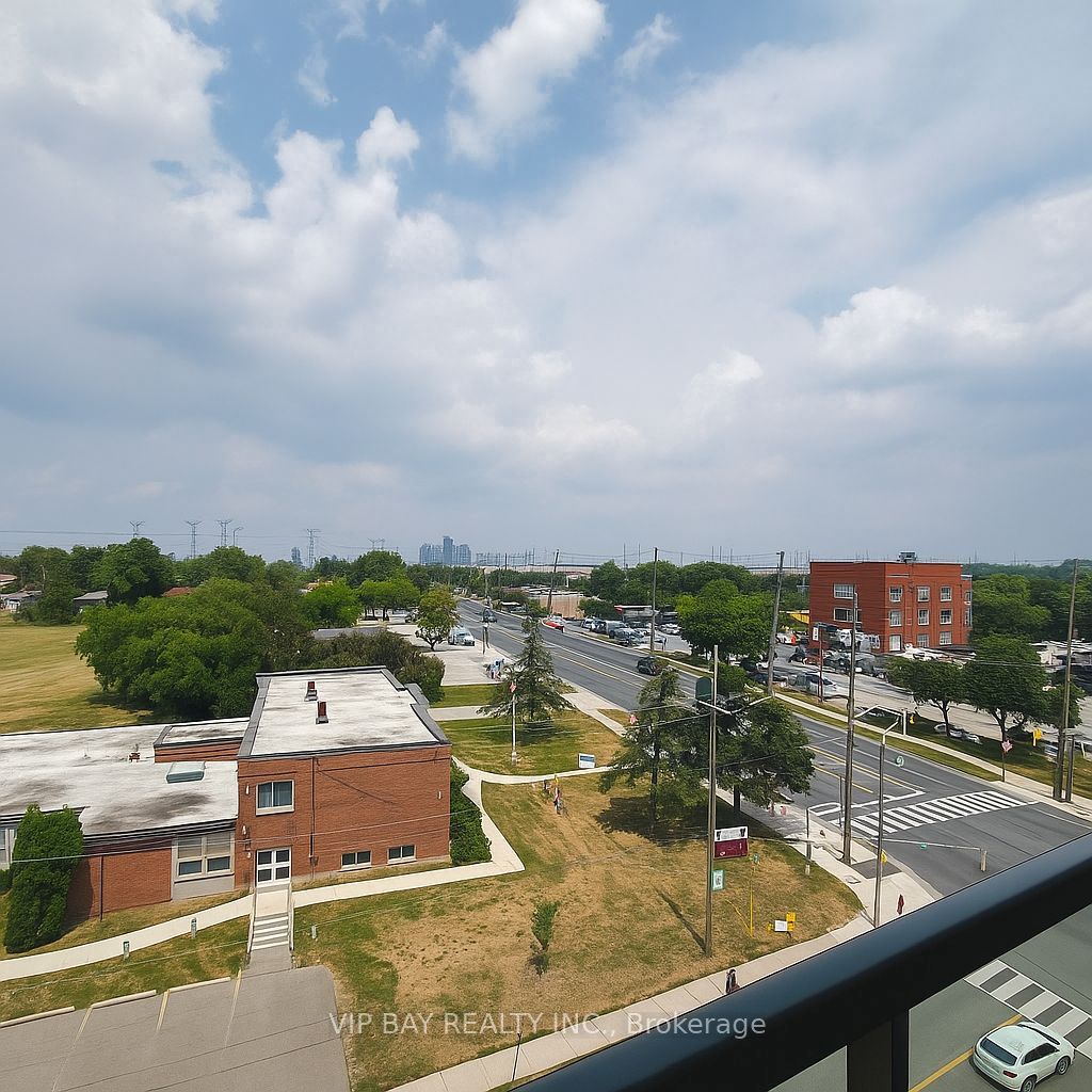 Photo 12 of Unit 607, 8188 Yonge Street, Vaughan, Uplands — HOMEH