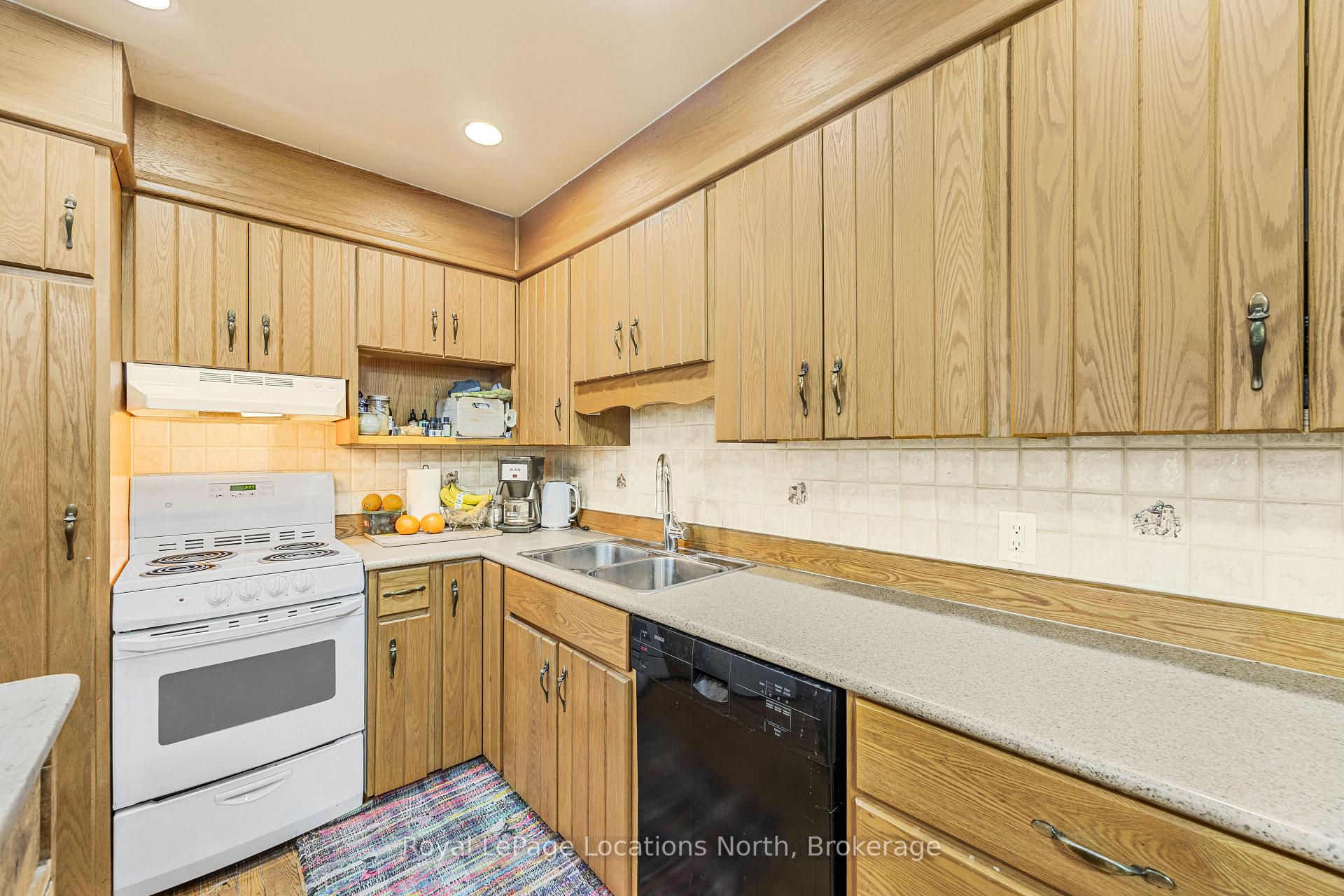Photo 10 of 5 Church Street, Clearview, Singhampton — HOMEH
