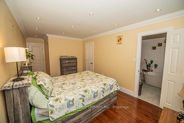 Photo 8 of 117 Sassafras Circle, Vaughan, Patterson — HOMEH