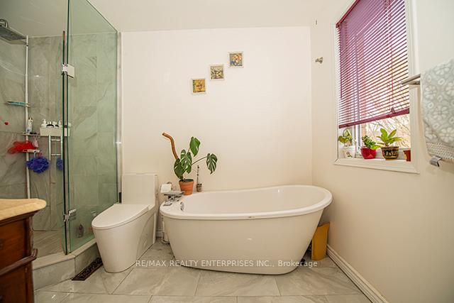Photo 16 of 117 Sassafras Circle, Vaughan, Patterson — HOMEH