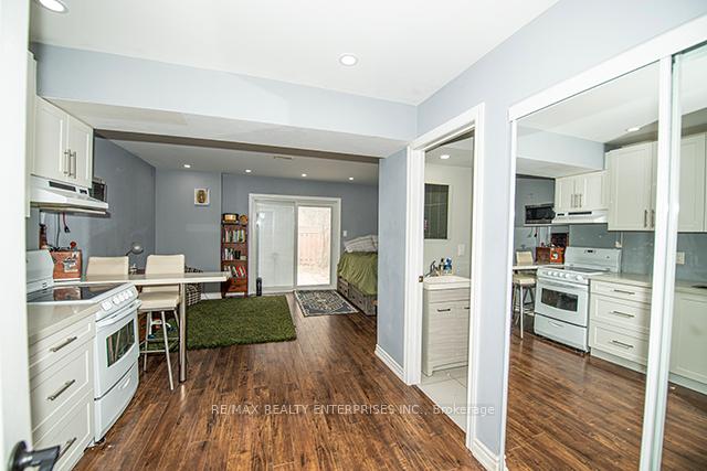Photo 23 of 117 Sassafras Circle, Vaughan, Patterson — HOMEH