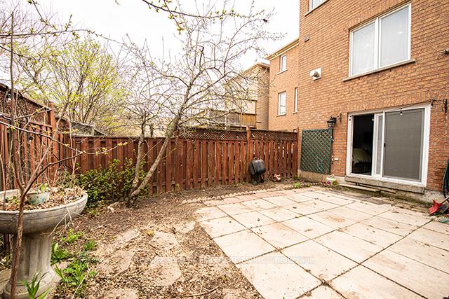 Photo 27 of 117 Sassafras Circle, Vaughan, Patterson — HOMEH