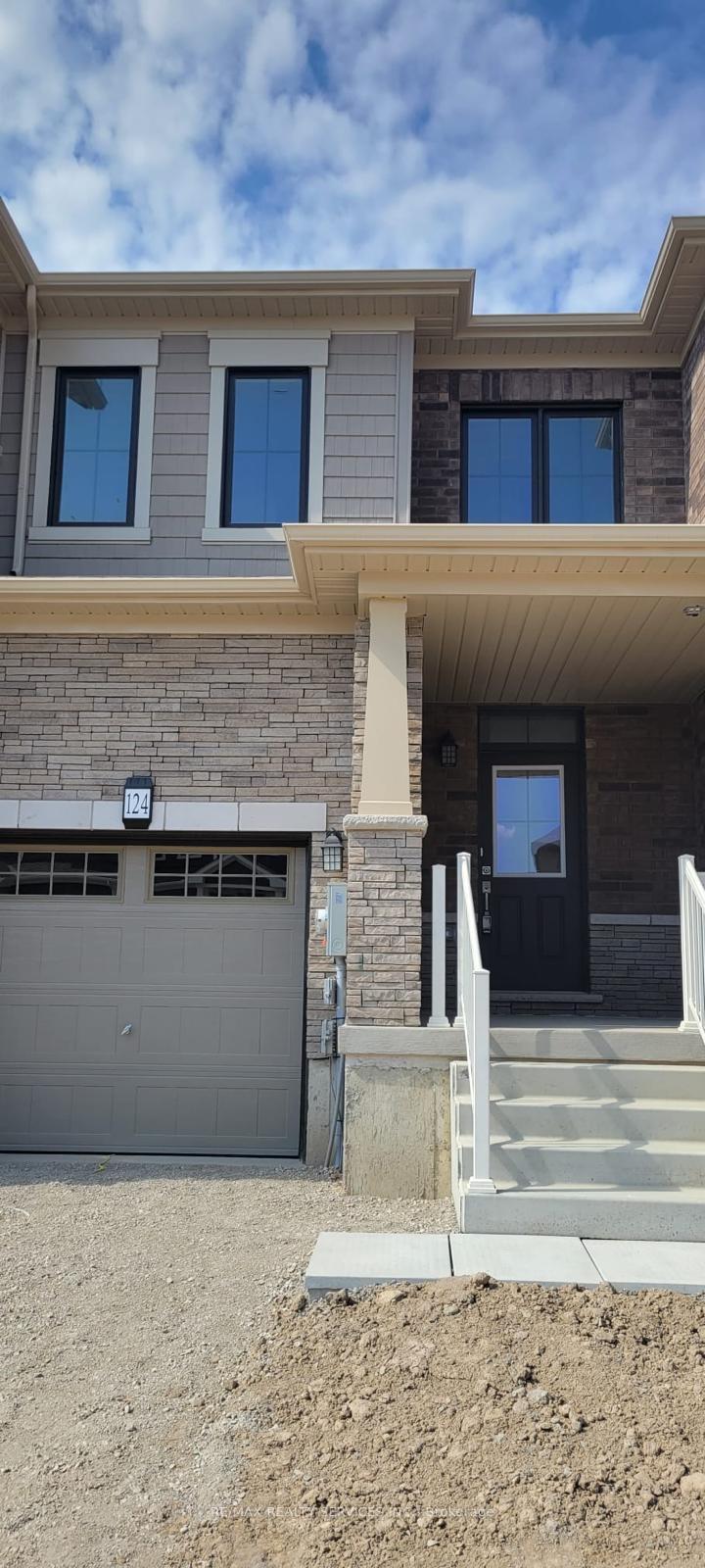 Front of 124 Granville Crescent