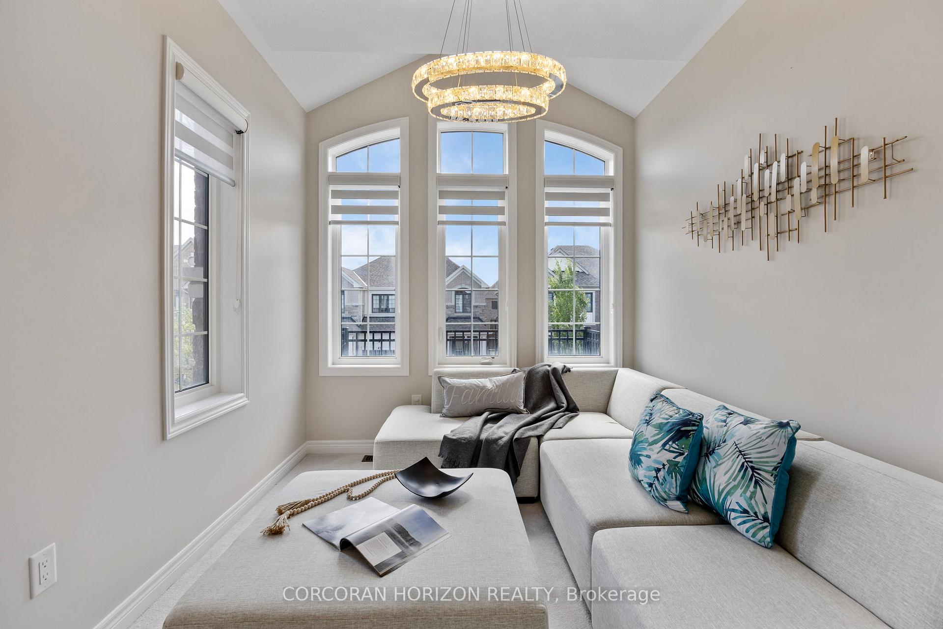 Photo 30 of 48 Louise Crescent, Whitby, Rural Whitby — HOMEH