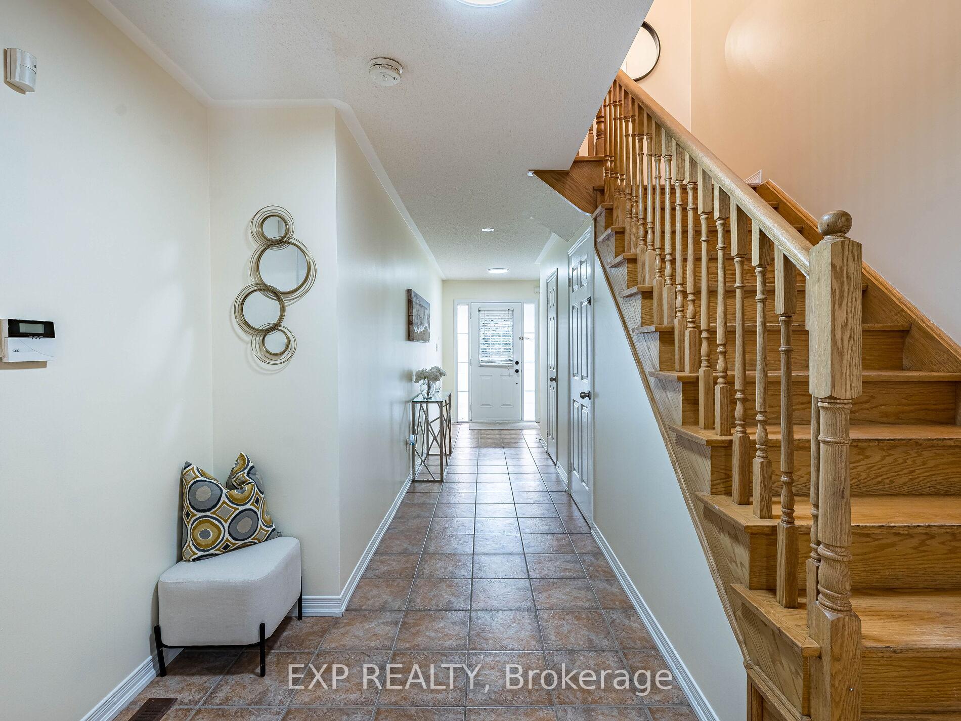 Photo 5 of 49 Timbertop Crescent, Brampton, Sandringham-Wellington — HOMEH