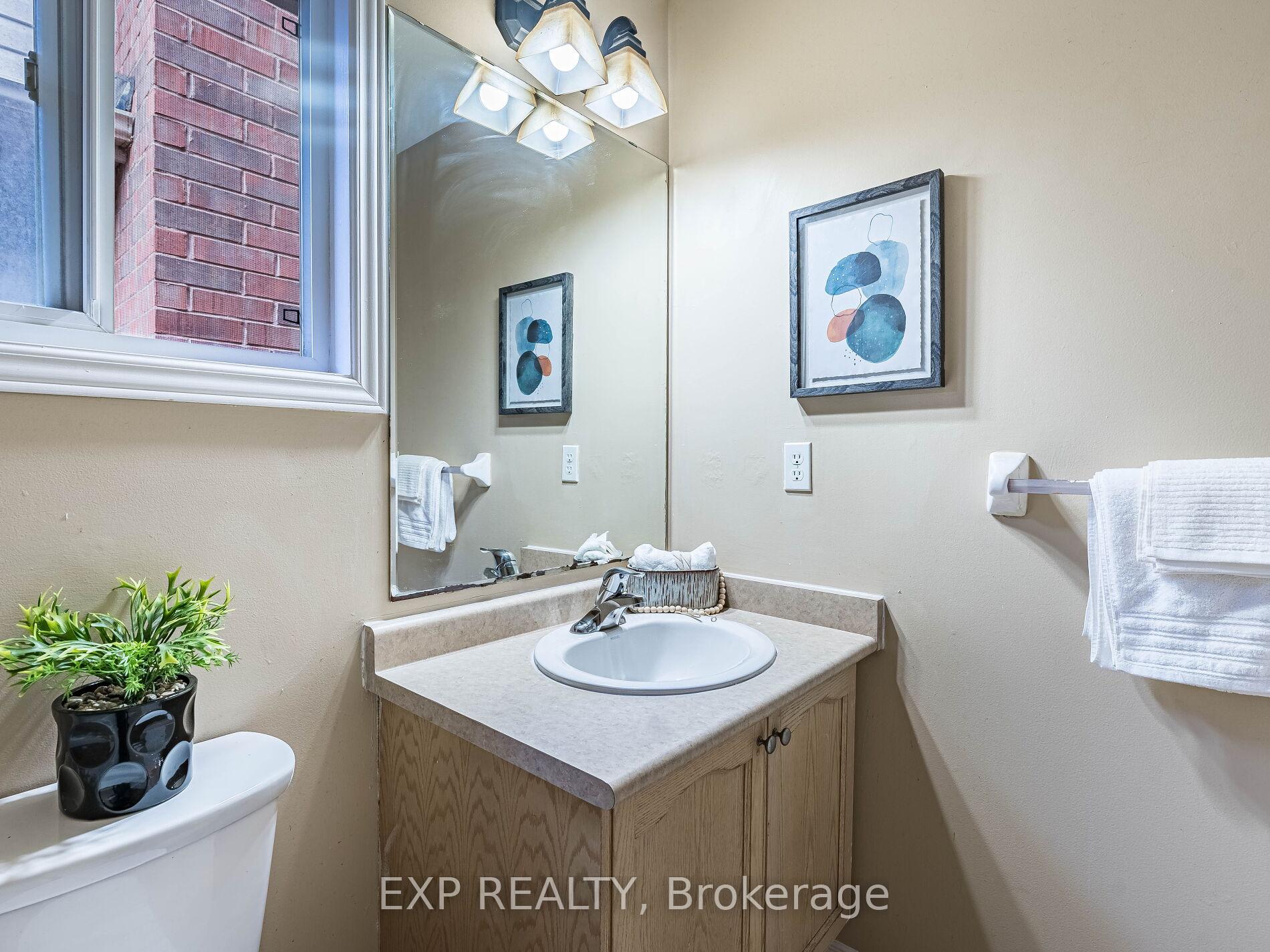 Photo 32 of 49 Timbertop Crescent, Brampton, Sandringham-Wellington — HOMEH