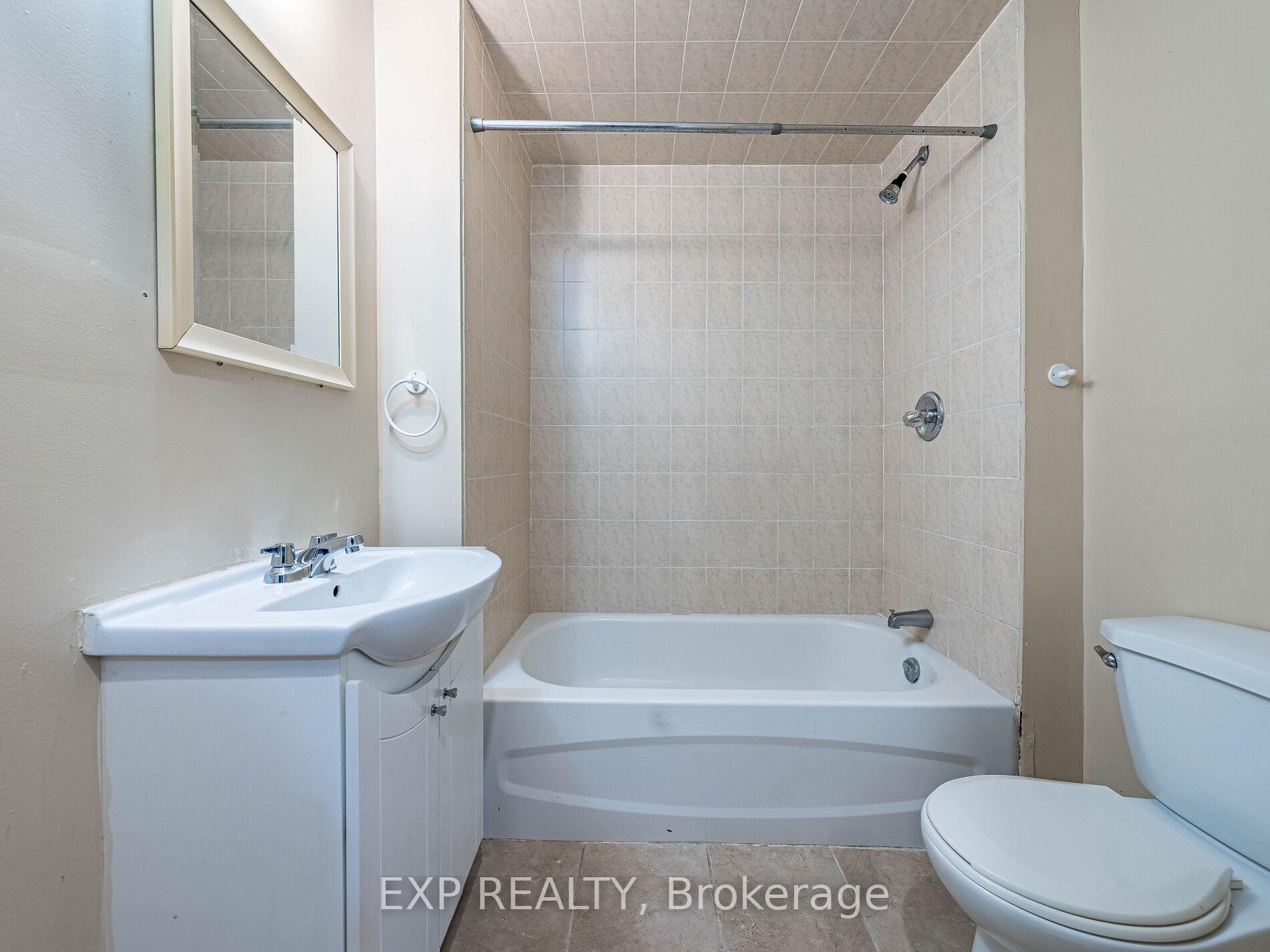 Photo 28 of 49 Timbertop Crescent, Brampton, Sandringham-Wellington — HOMEH