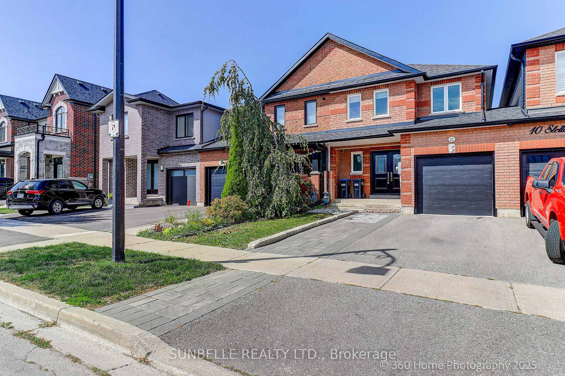 Photo 1 of 12 Stella Crescent, Caledon, Bolton East — HOMEH