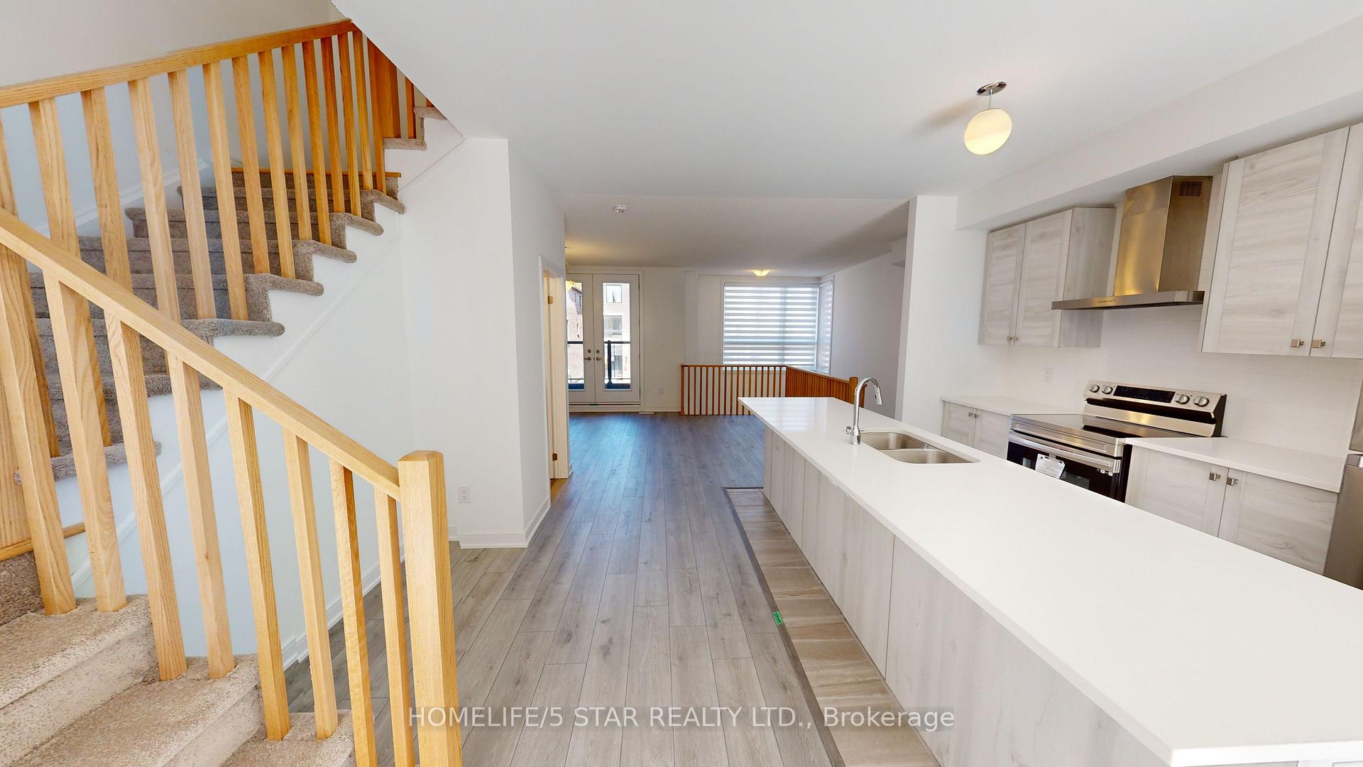 Photo 24 of 123 Blue Forest Crescent, Barrie, Innis-Shore — HOMEH
