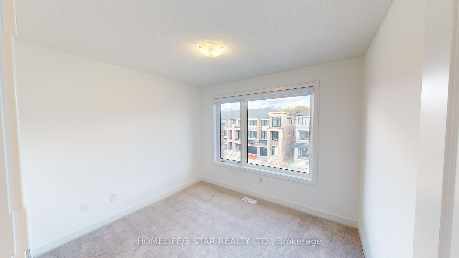 Photo 31 of 123 Blue Forest Crescent, Barrie, Innis-Shore — HOMEH