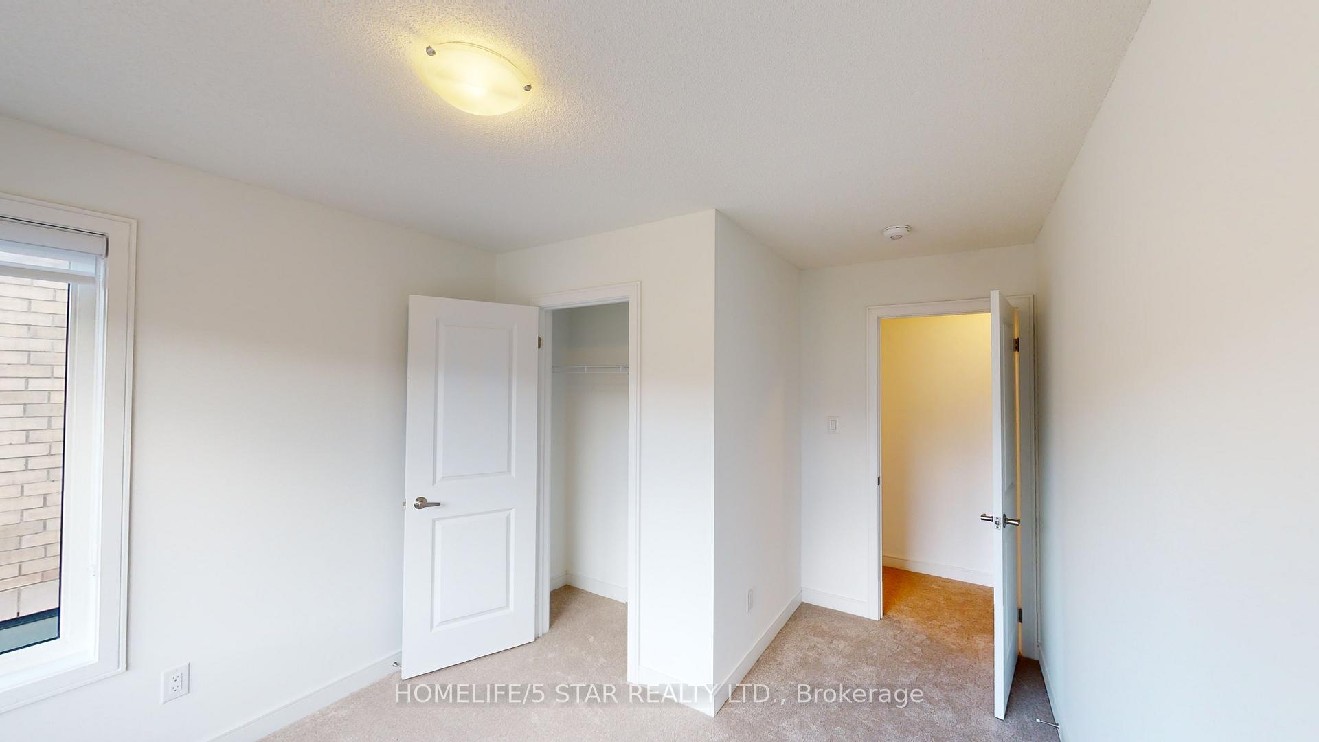 Photo 8 of 123 Blue Forest Crescent, Barrie, Innis-Shore — HOMEH