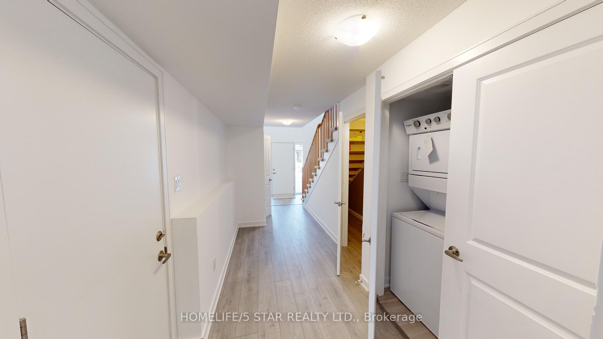 Photo 21 of 123 Blue Forest Crescent, Barrie, Innis-Shore — HOMEH