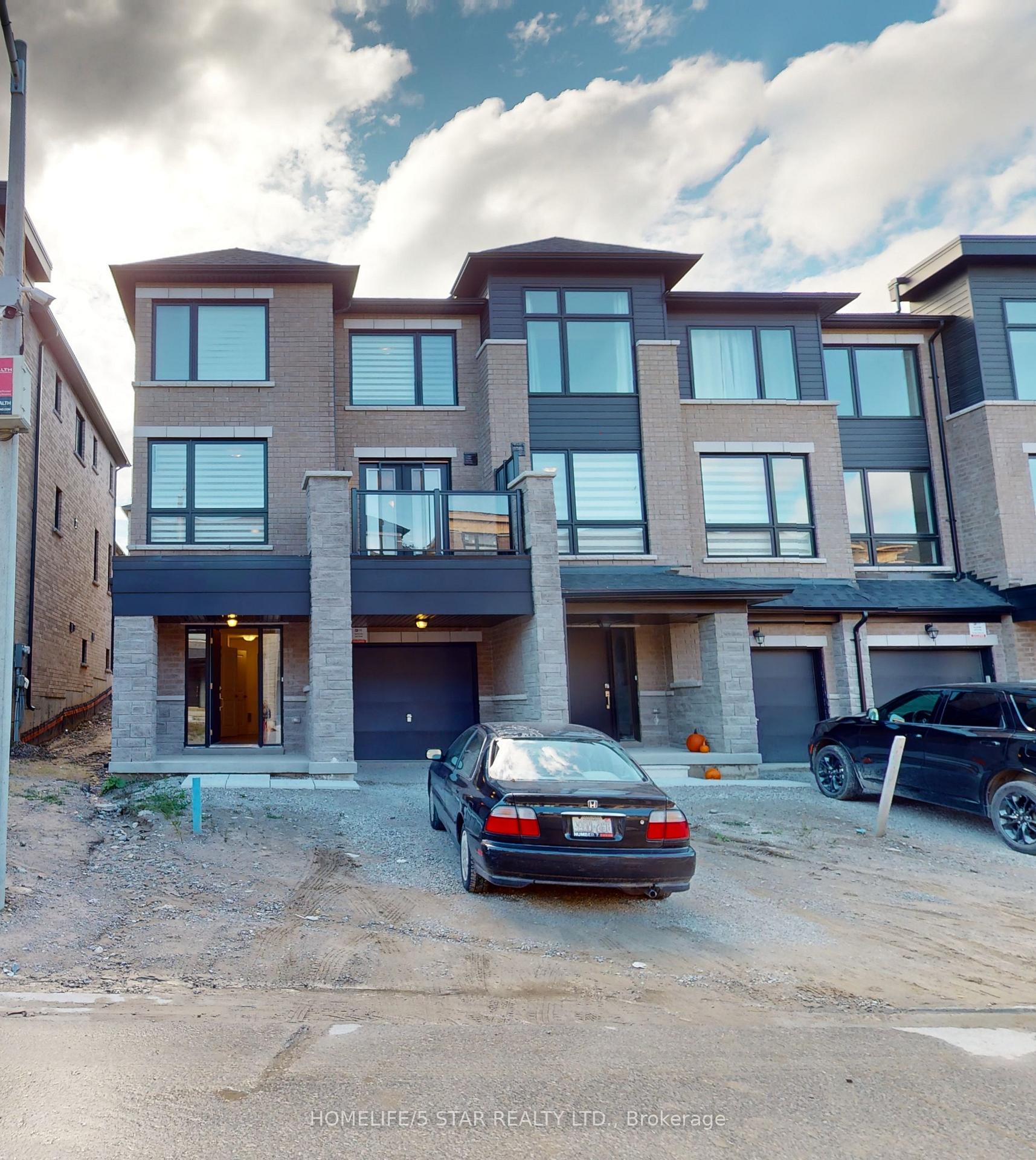 Photo 32 of 123 Blue Forest Crescent, Barrie, Innis-Shore — HOMEH