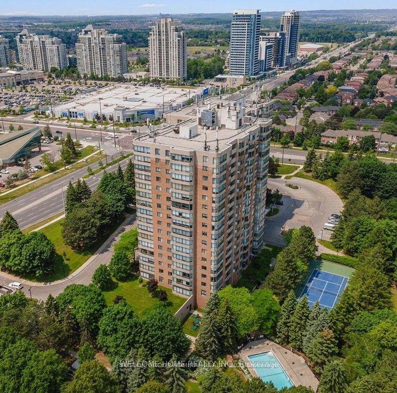 Front of Unit 1107, 7601 Bathurst Street