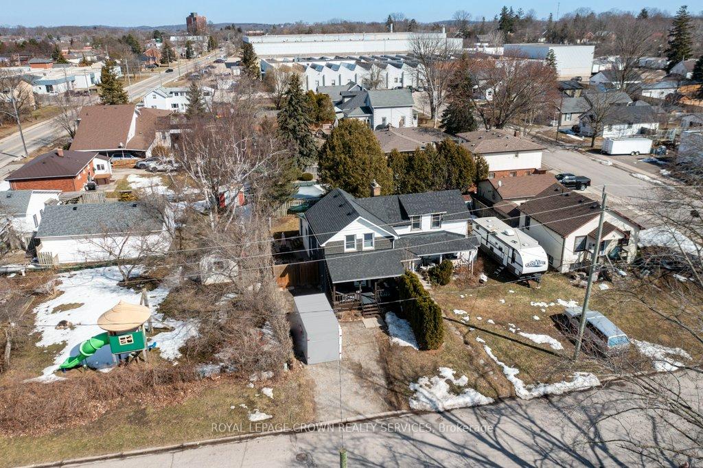 Photo 4 of 27 Gold Street, Brant, Paris — HOMEH