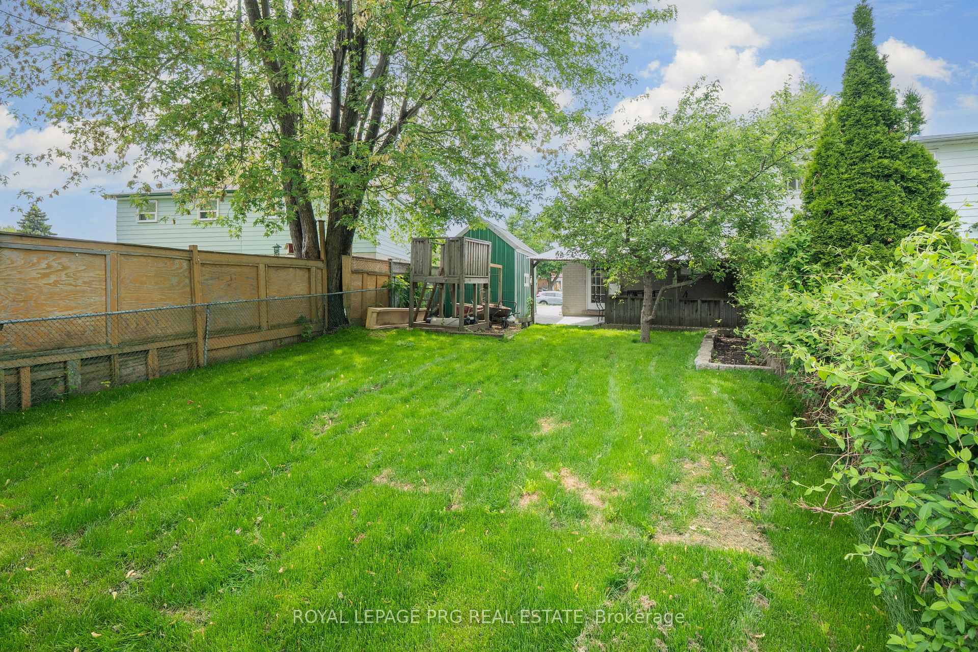 Photo 32 of 33 Glenmore Crescent, Brampton, Northgate — HOMEH