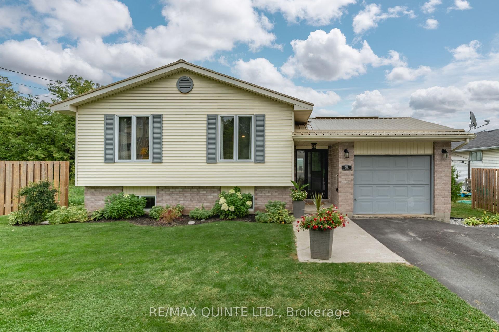 Photo 9 of 219 William Street, Stirling-Rawdon, Stirling Ward — HOMEH