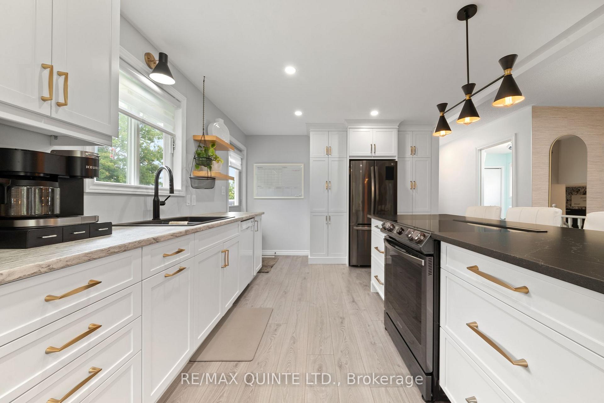 Photo 5 of 219 William Street, Stirling-Rawdon, Stirling Ward — HOMEH