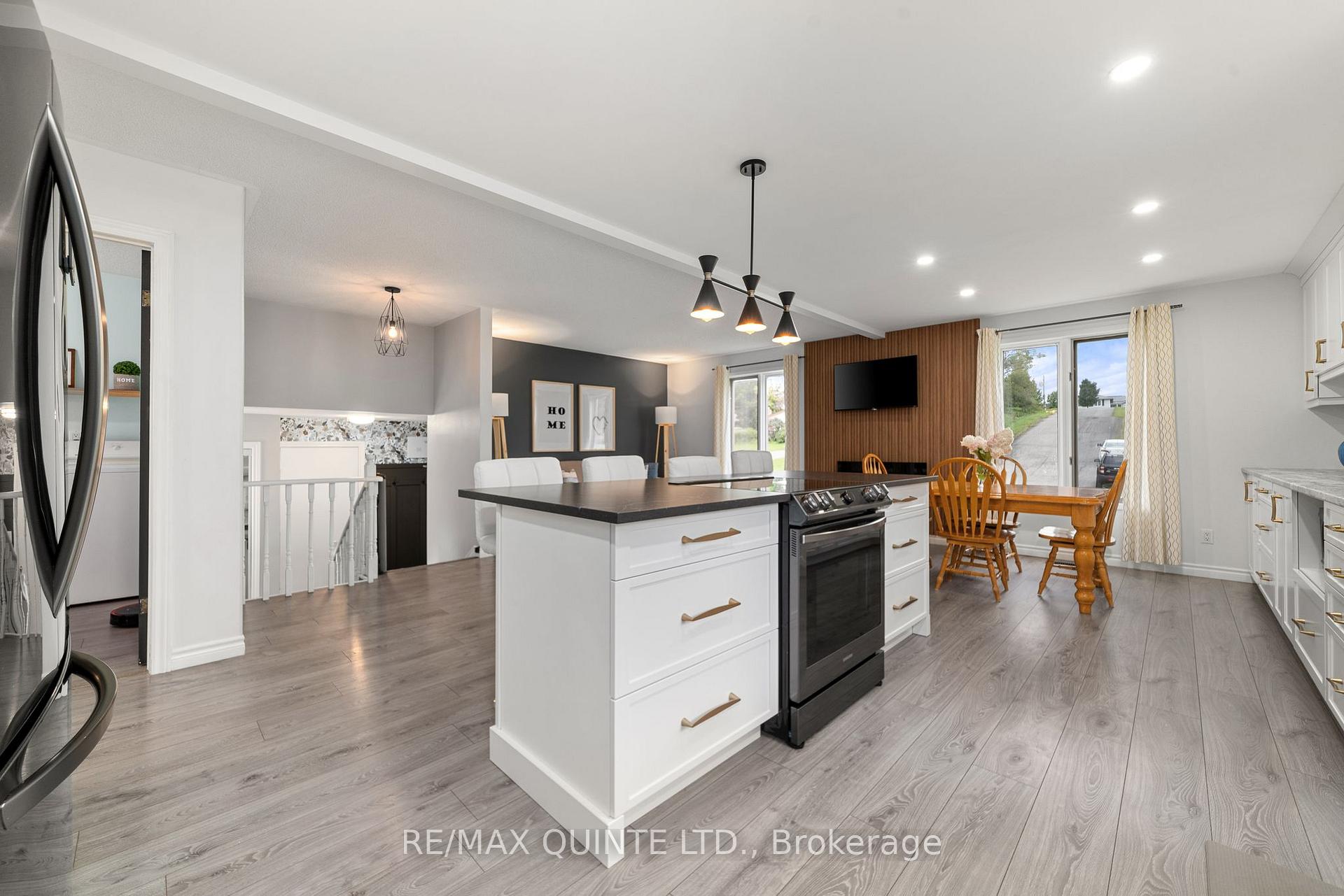 Photo 14 of 219 William Street, Stirling-Rawdon, Stirling Ward — HOMEH