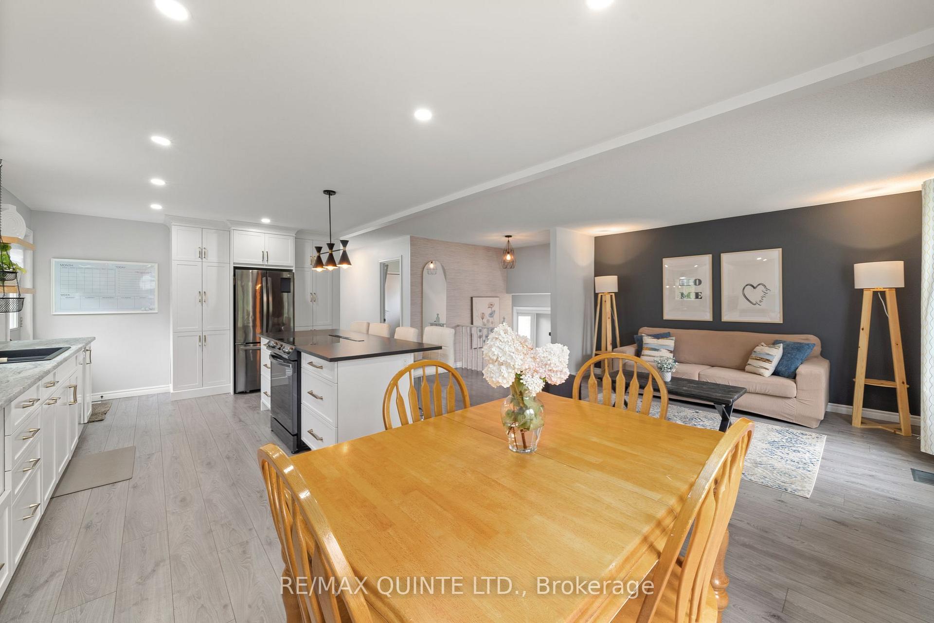 Photo 10 of 219 William Street, Stirling-Rawdon, Stirling Ward — HOMEH