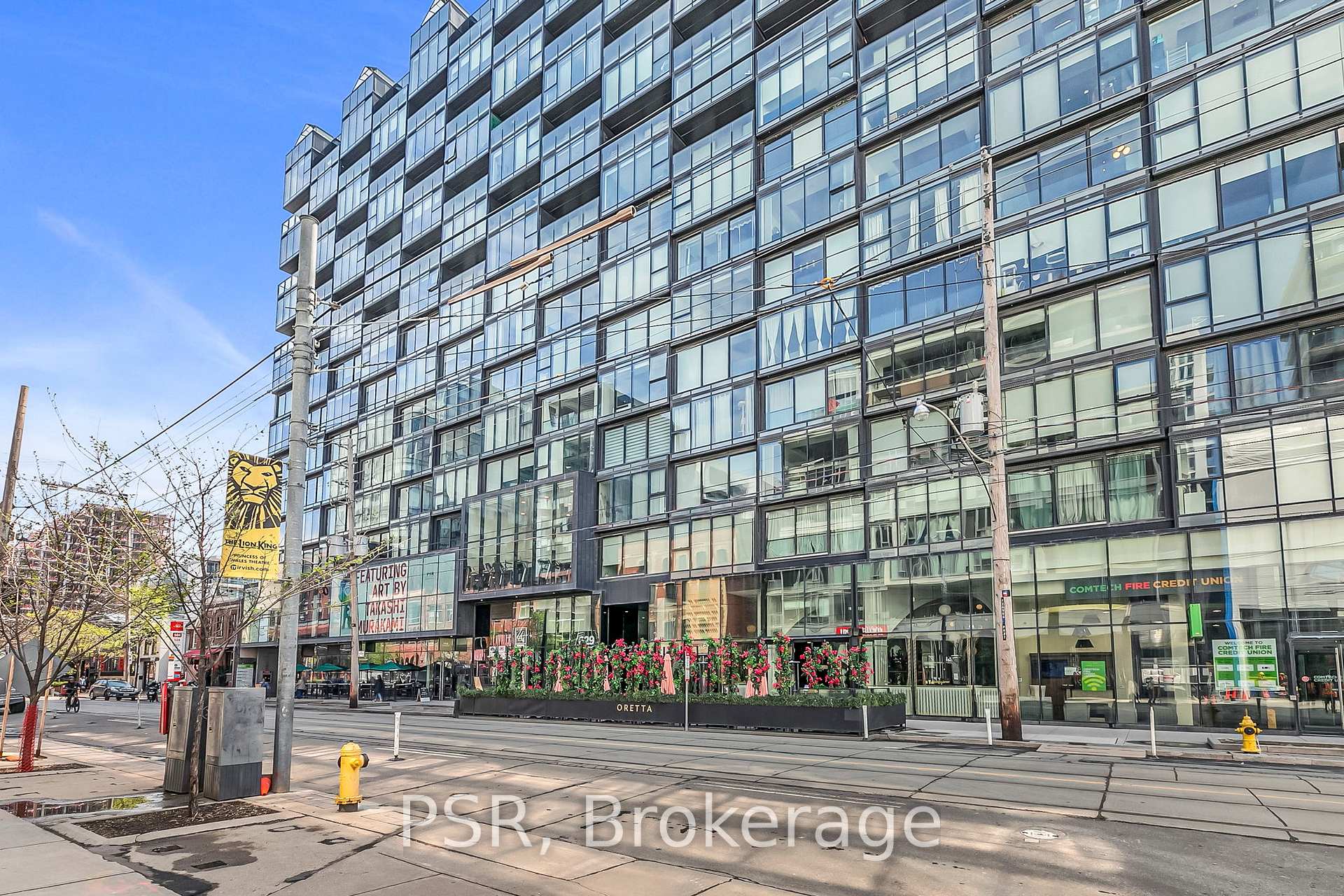 Front of Unit 620, 629 King Street W