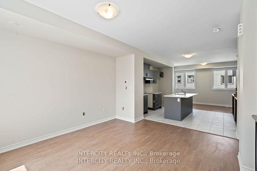 Photo 7 of 127 Senay Circle, Clarington, Courtice — HOMEH