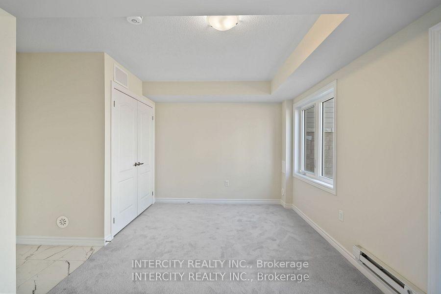 Photo 20 of 127 Senay Circle, Clarington, Courtice — HOMEH