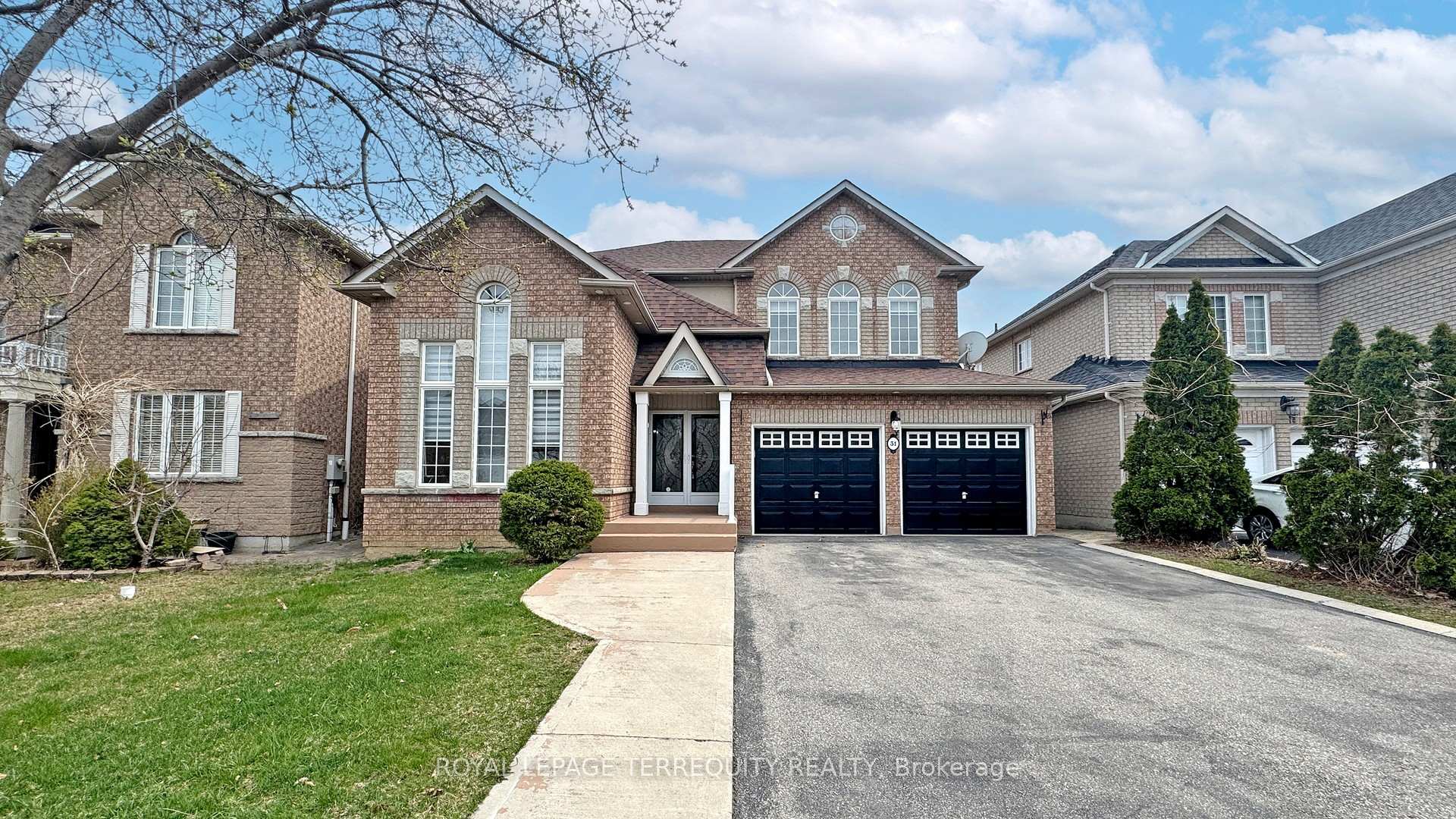 Front of 31 Chalone Crescent
