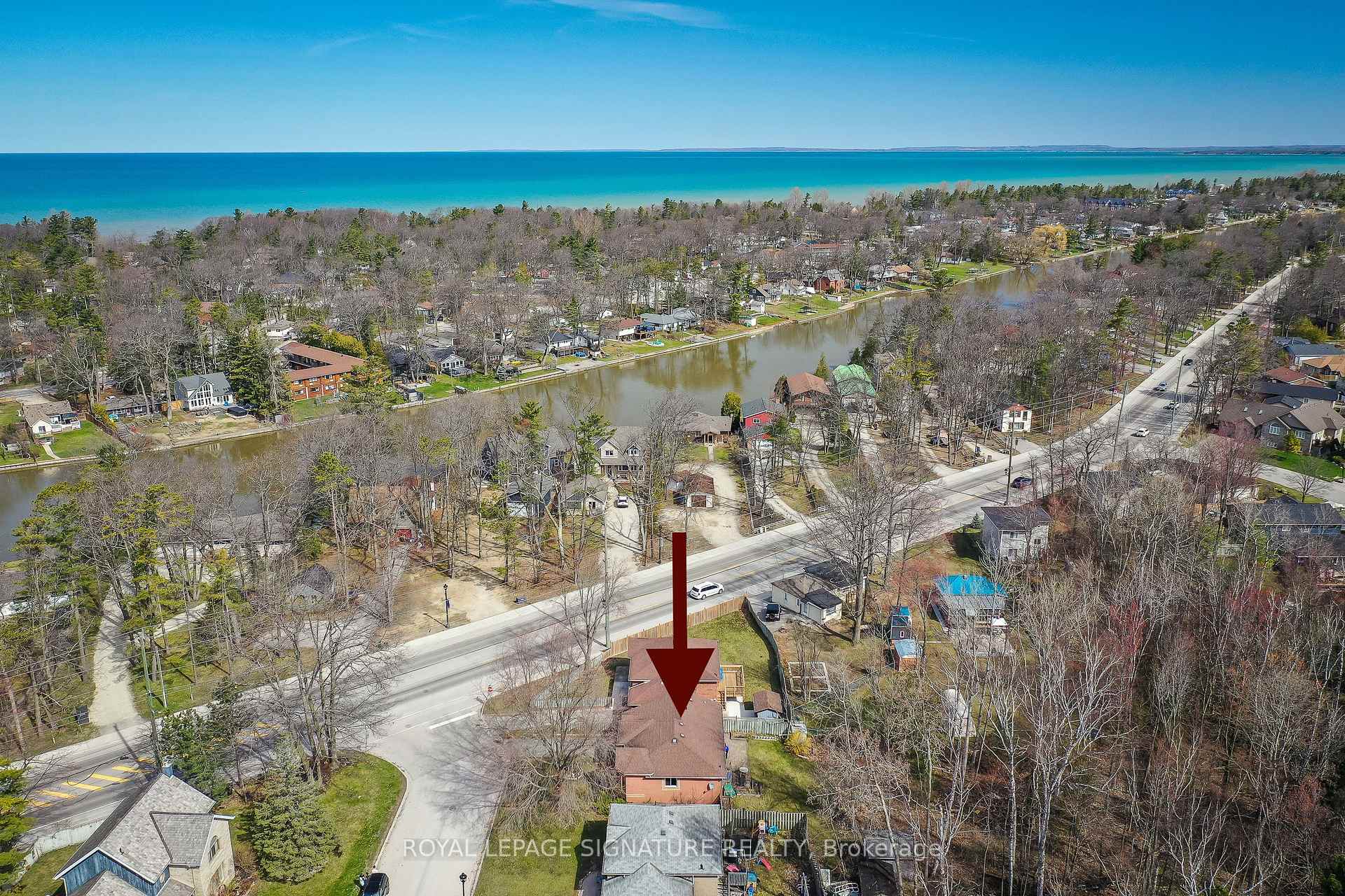 Photo 26 of 3 Brillinger Drive, Wasaga Beach — HOMEH