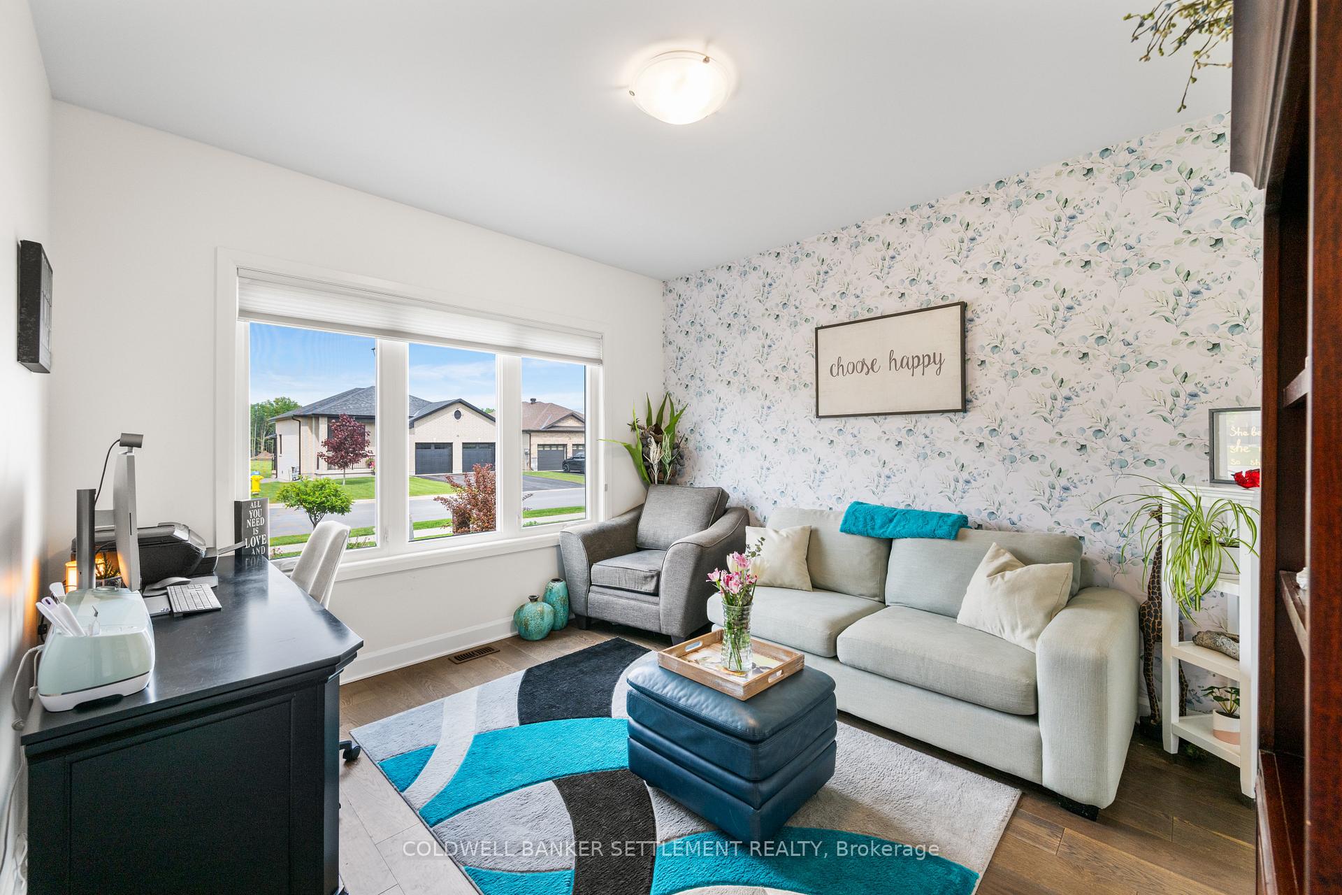 Photo 2 of 34 Senators Gate Drive, Perth — HOMEH