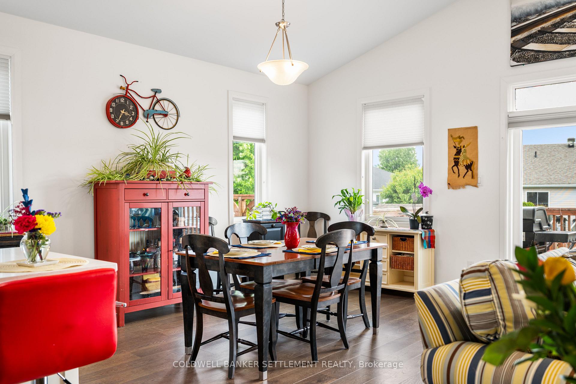 Photo 38 of 34 Senators Gate Drive, Perth — HOMEH