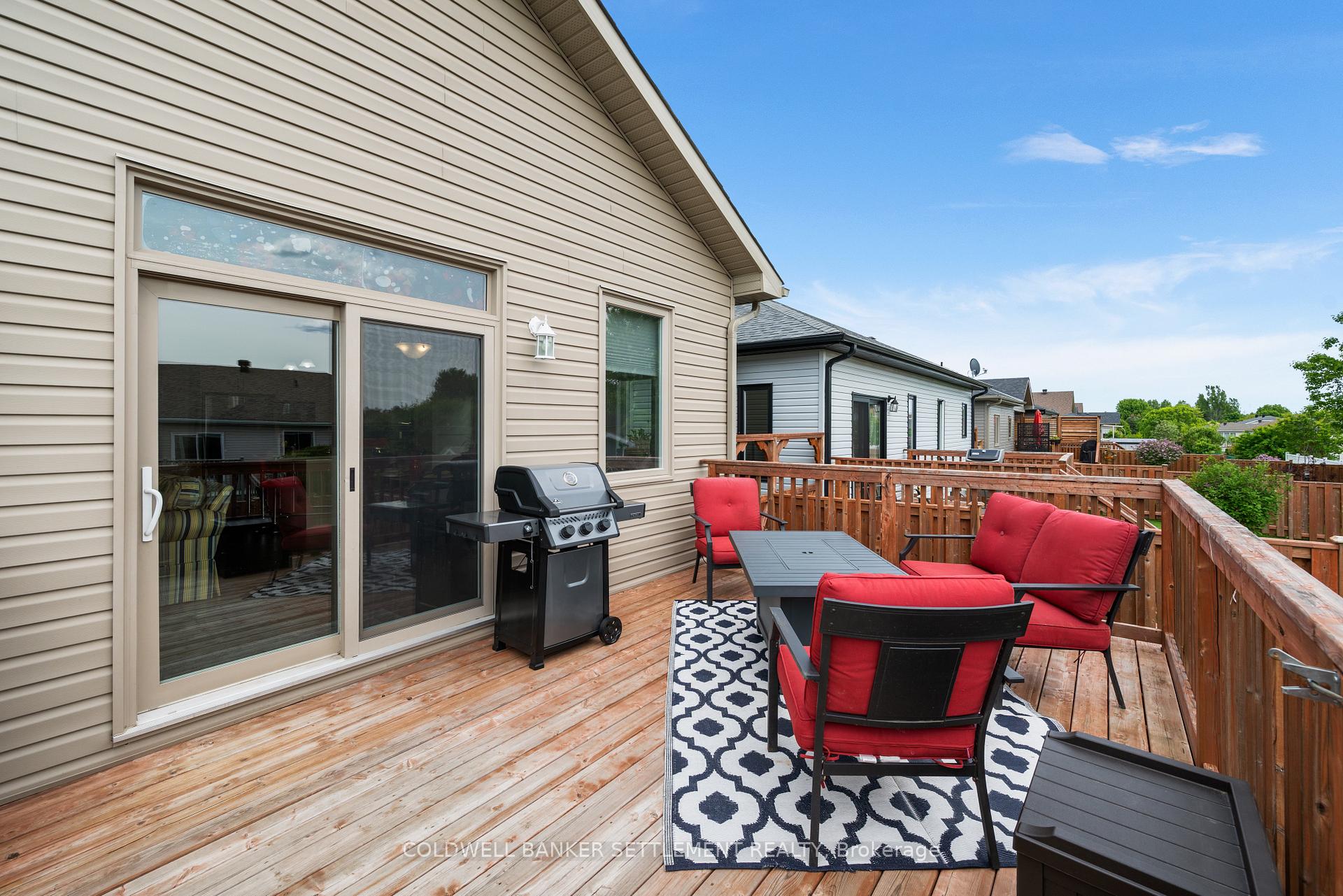 Photo 23 of 34 Senators Gate Drive, Perth — HOMEH