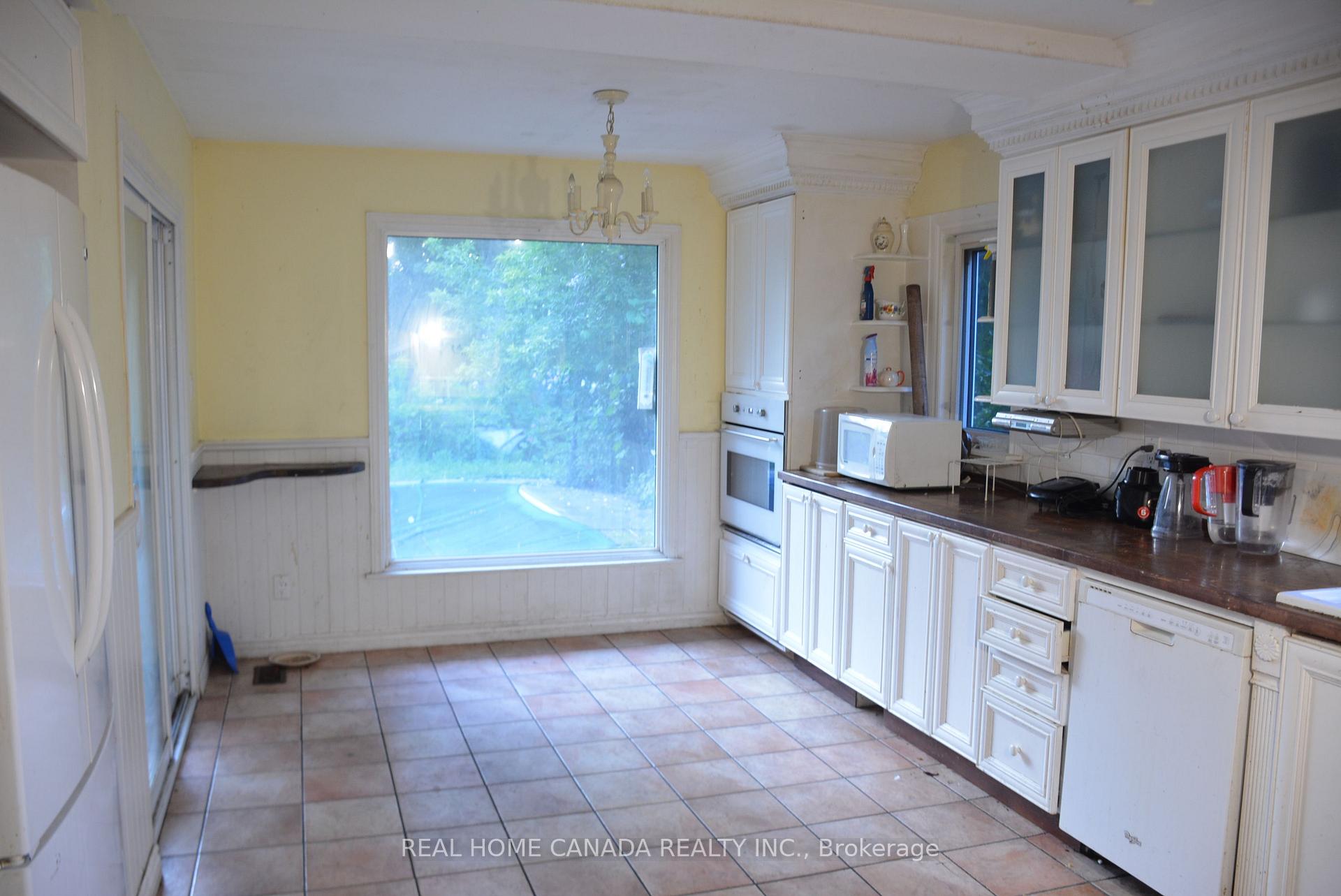 Photo 7 of Unit 2nd Bedrm, 38 Chopin Crescent, Brampton, Brampton South — HOMEH