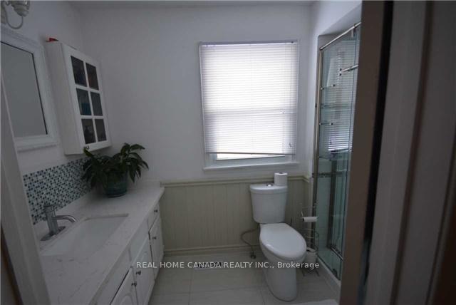 Photo 3 of Unit 2nd Bedrm, 38 Chopin Crescent, Brampton, Brampton South — HOMEH