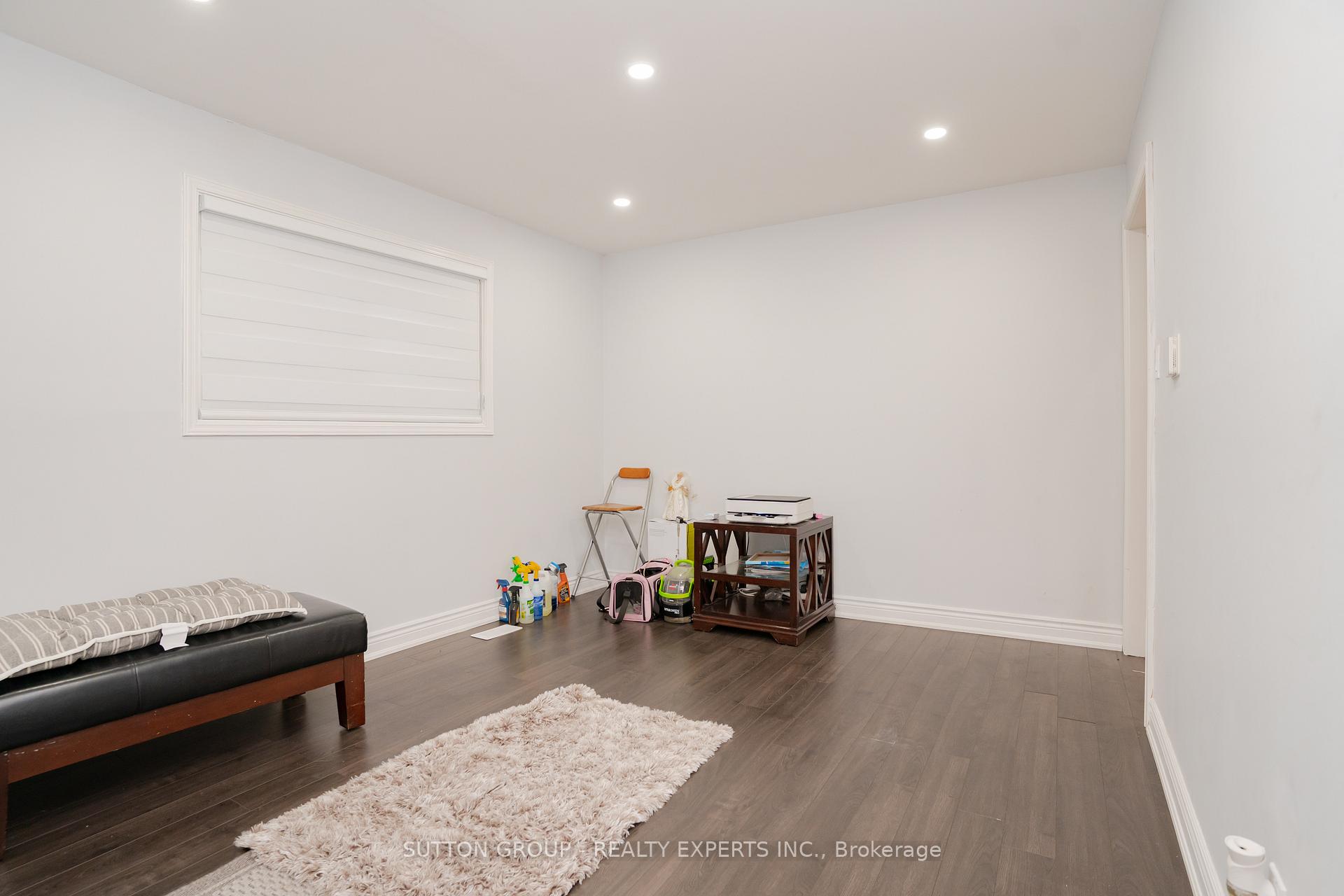 Photo 8 of 463 Rutherford Road N, Brampton, Madoc — HOMEH