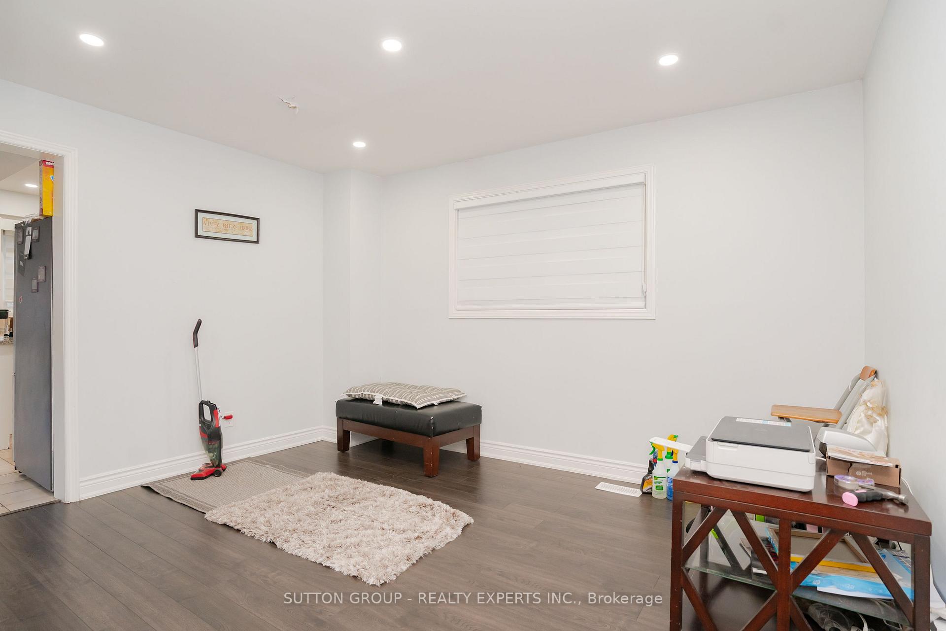 Photo 16 of 463 Rutherford Road N, Brampton, Madoc — HOMEH