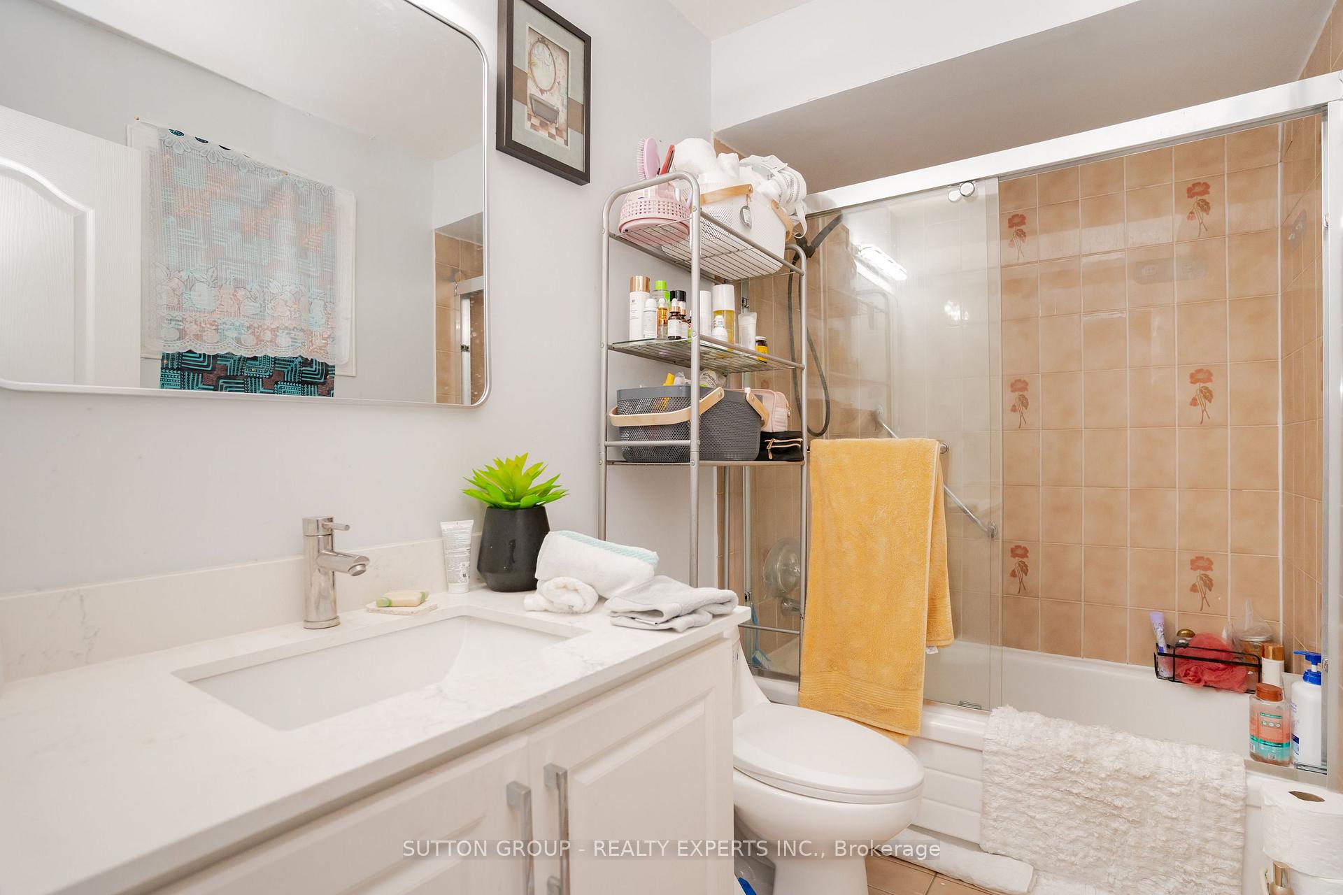 Photo 28 of 463 Rutherford Road N, Brampton, Madoc — HOMEH