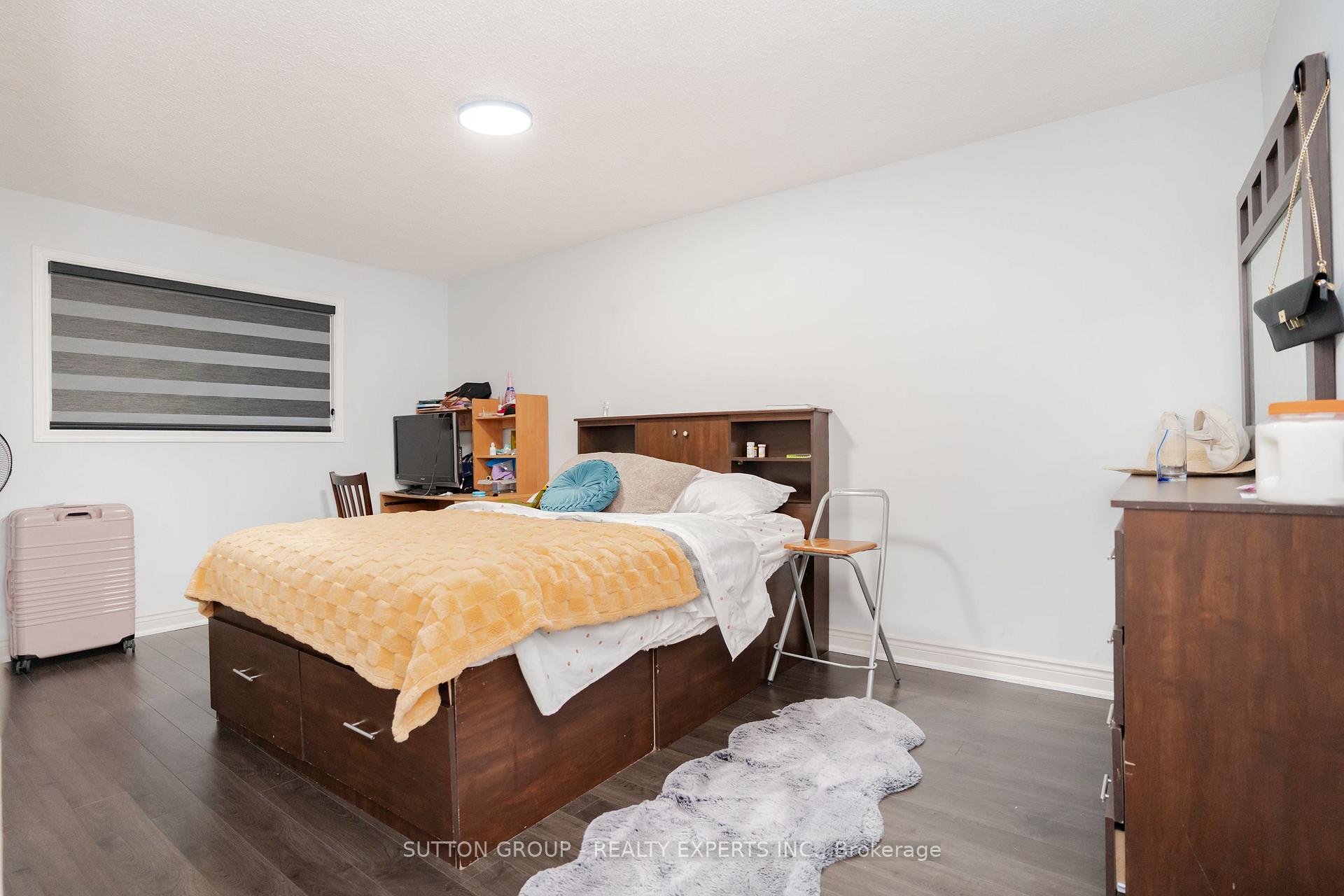 Photo 21 of 463 Rutherford Road N, Brampton, Madoc — HOMEH