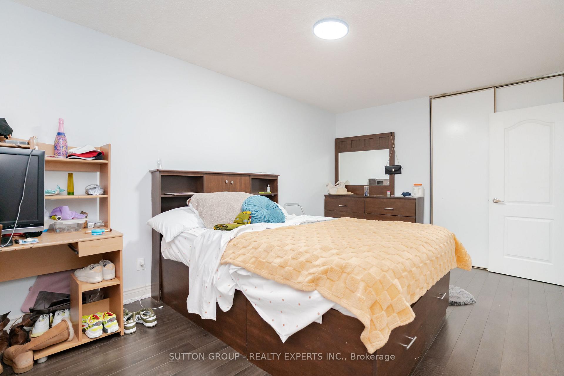 Photo 32 of 463 Rutherford Road N, Brampton, Madoc — HOMEH