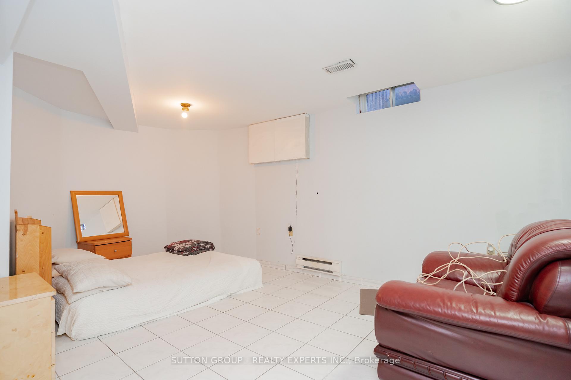Photo 30 of 463 Rutherford Road N, Brampton, Madoc — HOMEH