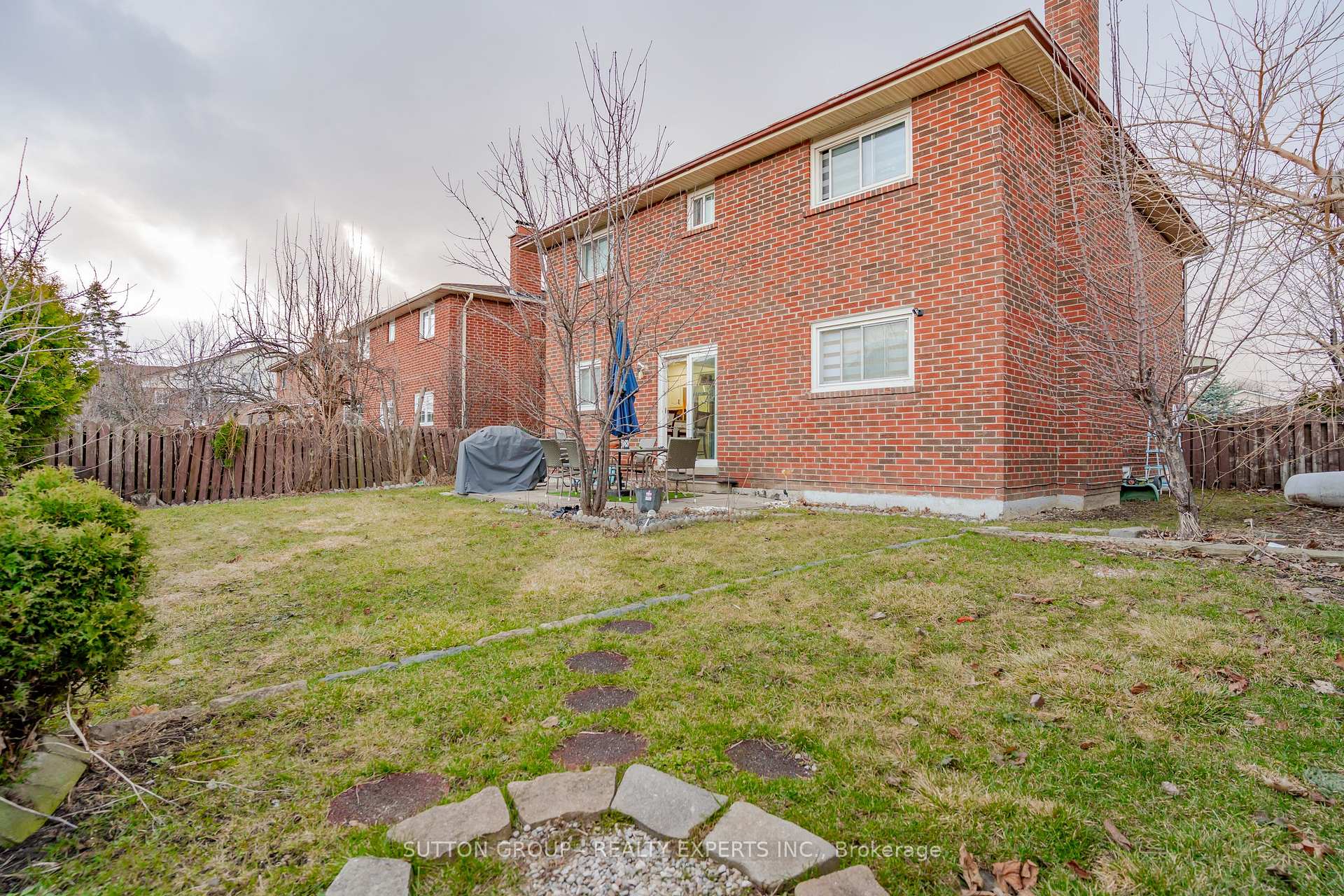 Photo 41 of 463 Rutherford Road N, Brampton, Madoc — HOMEH