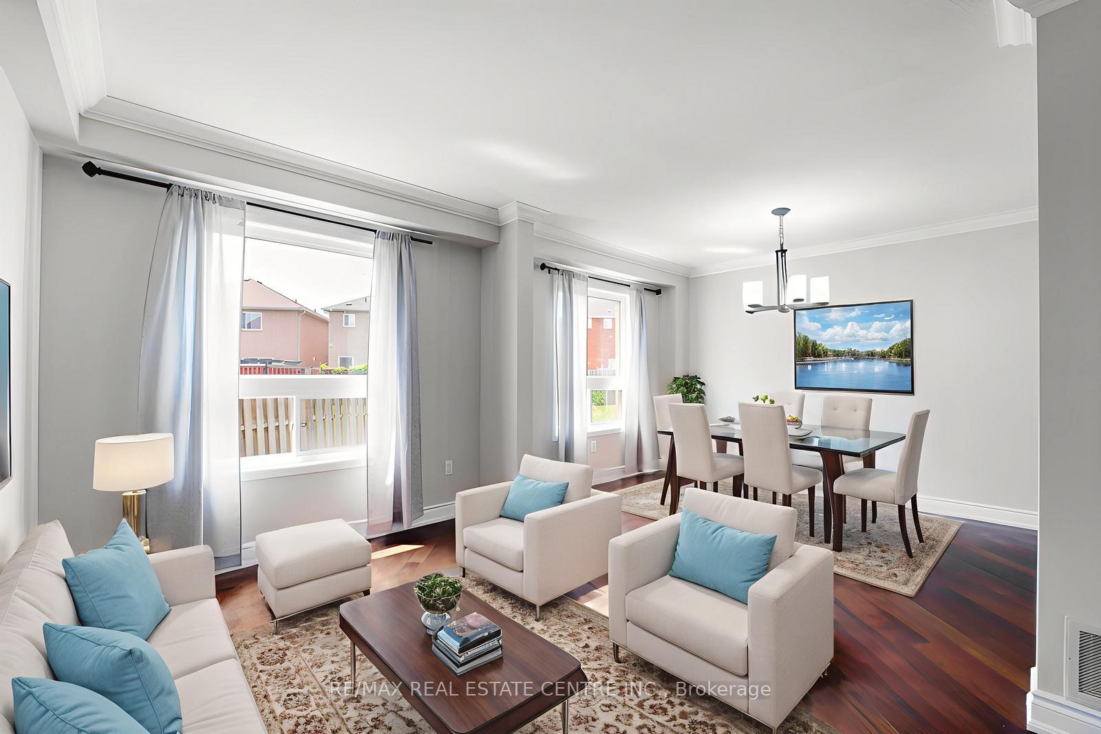 Photo 18 of 26 Ferncastle Crescent, Brampton, Fletcher's Meadow — HOMEH