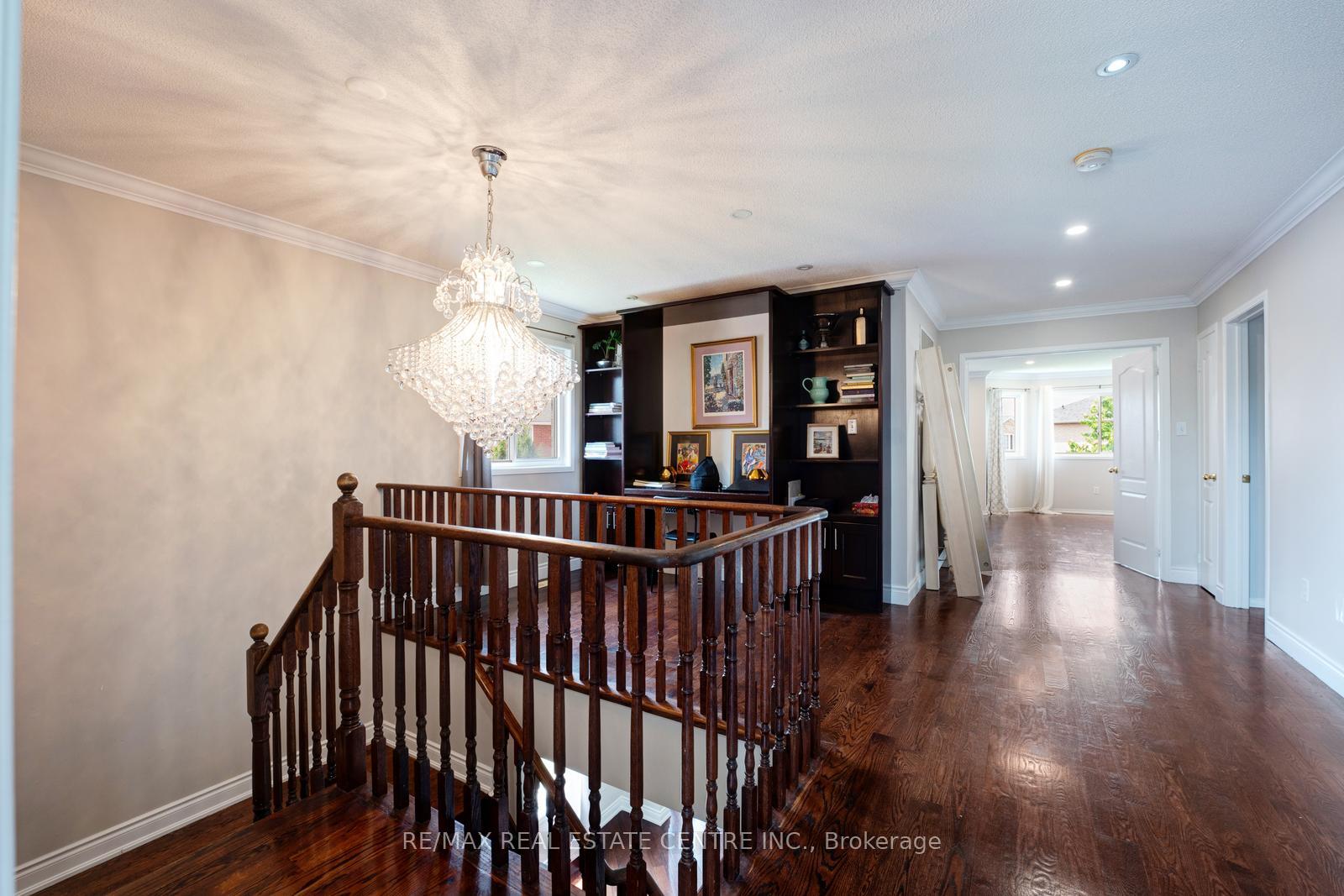 Photo 19 of 26 Ferncastle Crescent, Brampton, Fletcher's Meadow — HOMEH