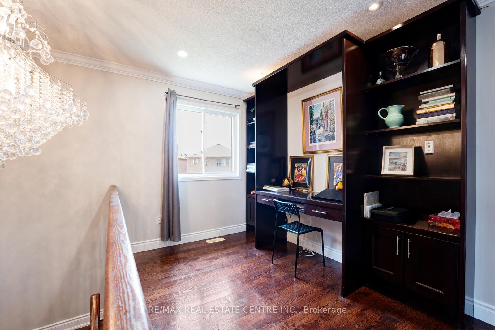 Photo 22 of 26 Ferncastle Crescent, Brampton, Fletcher's Meadow — HOMEH
