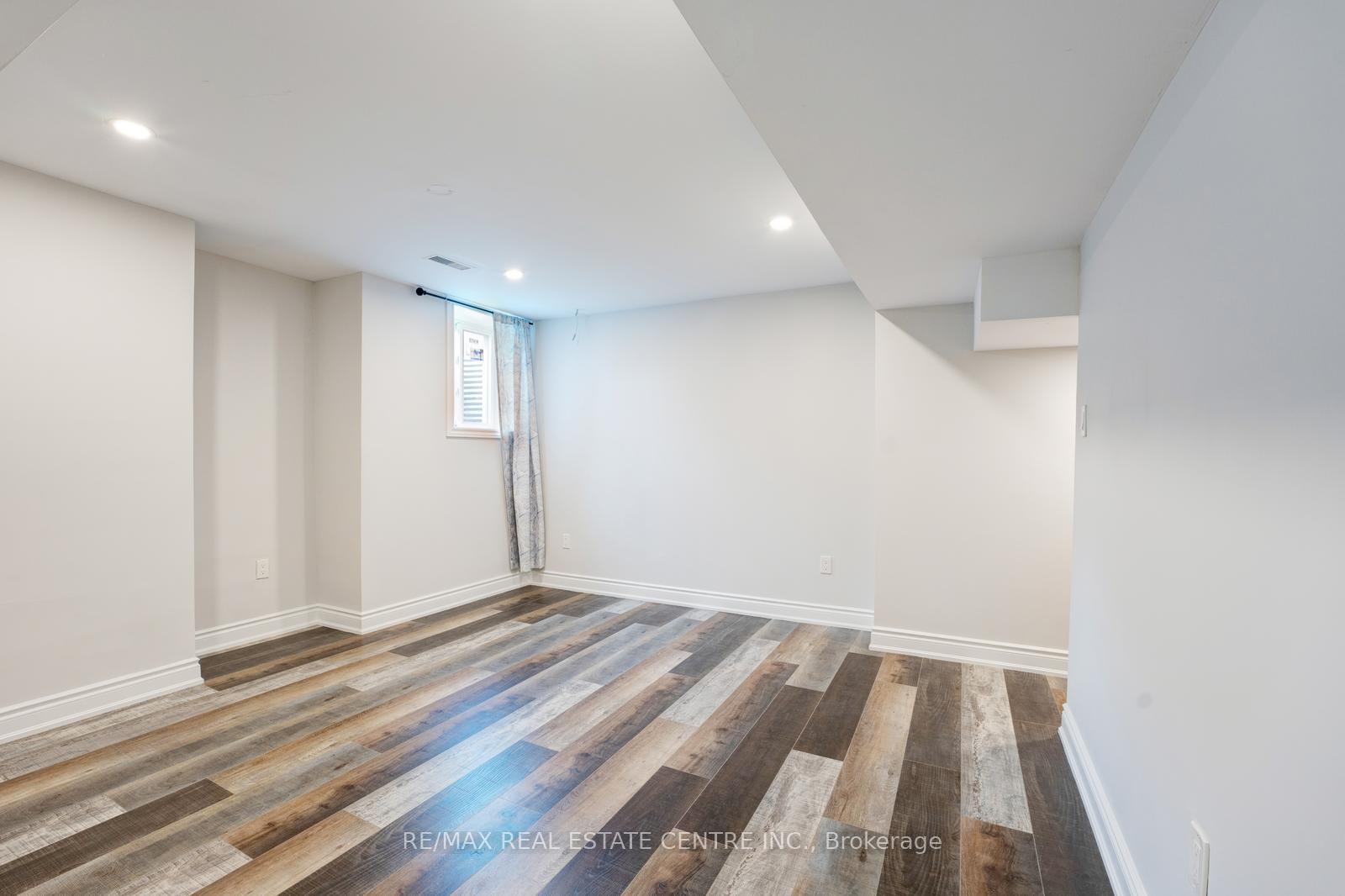 Photo 37 of 26 Ferncastle Crescent, Brampton, Fletcher's Meadow — HOMEH