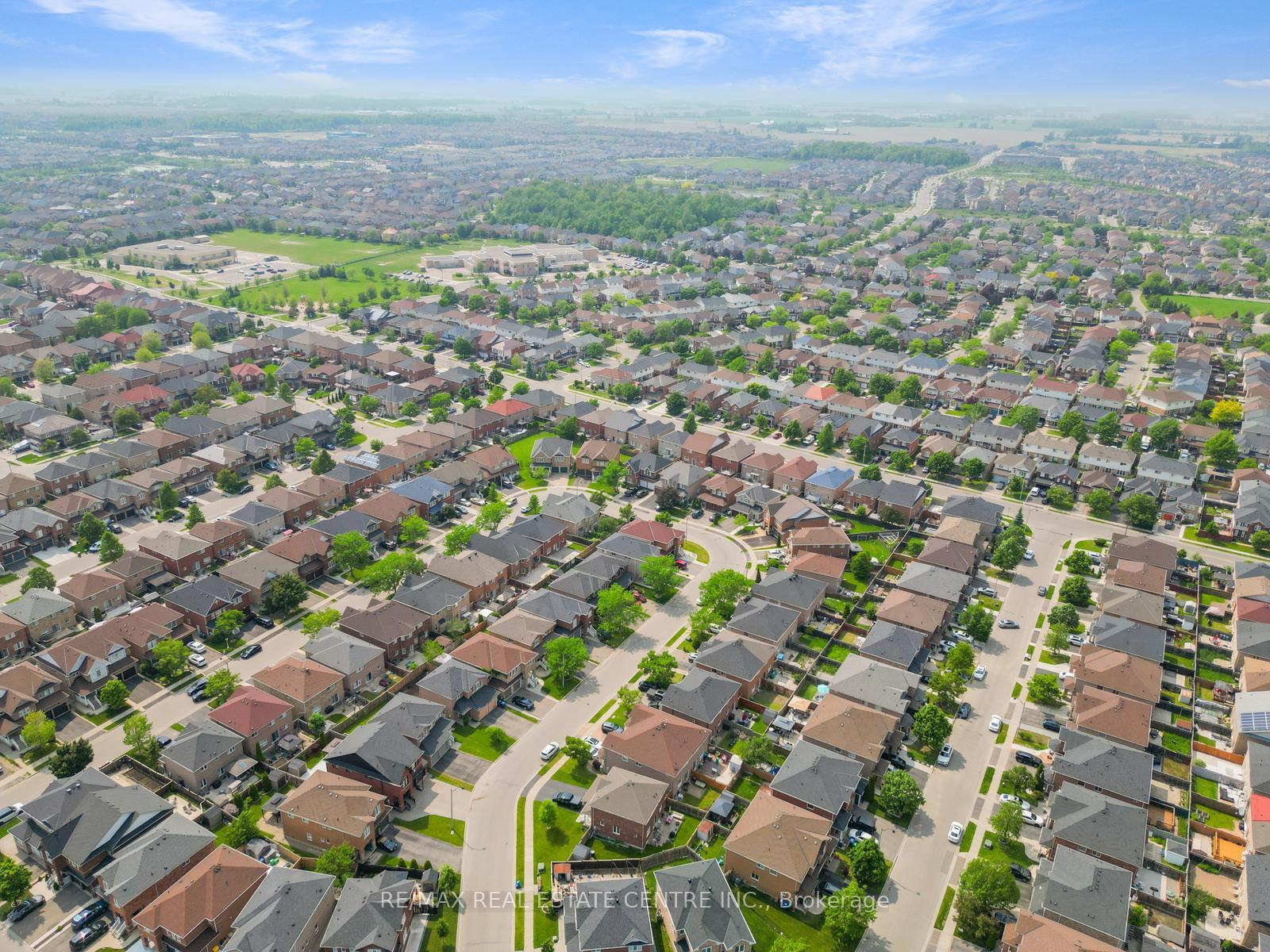 Photo 43 of 26 Ferncastle Crescent, Brampton, Fletcher's Meadow — HOMEH