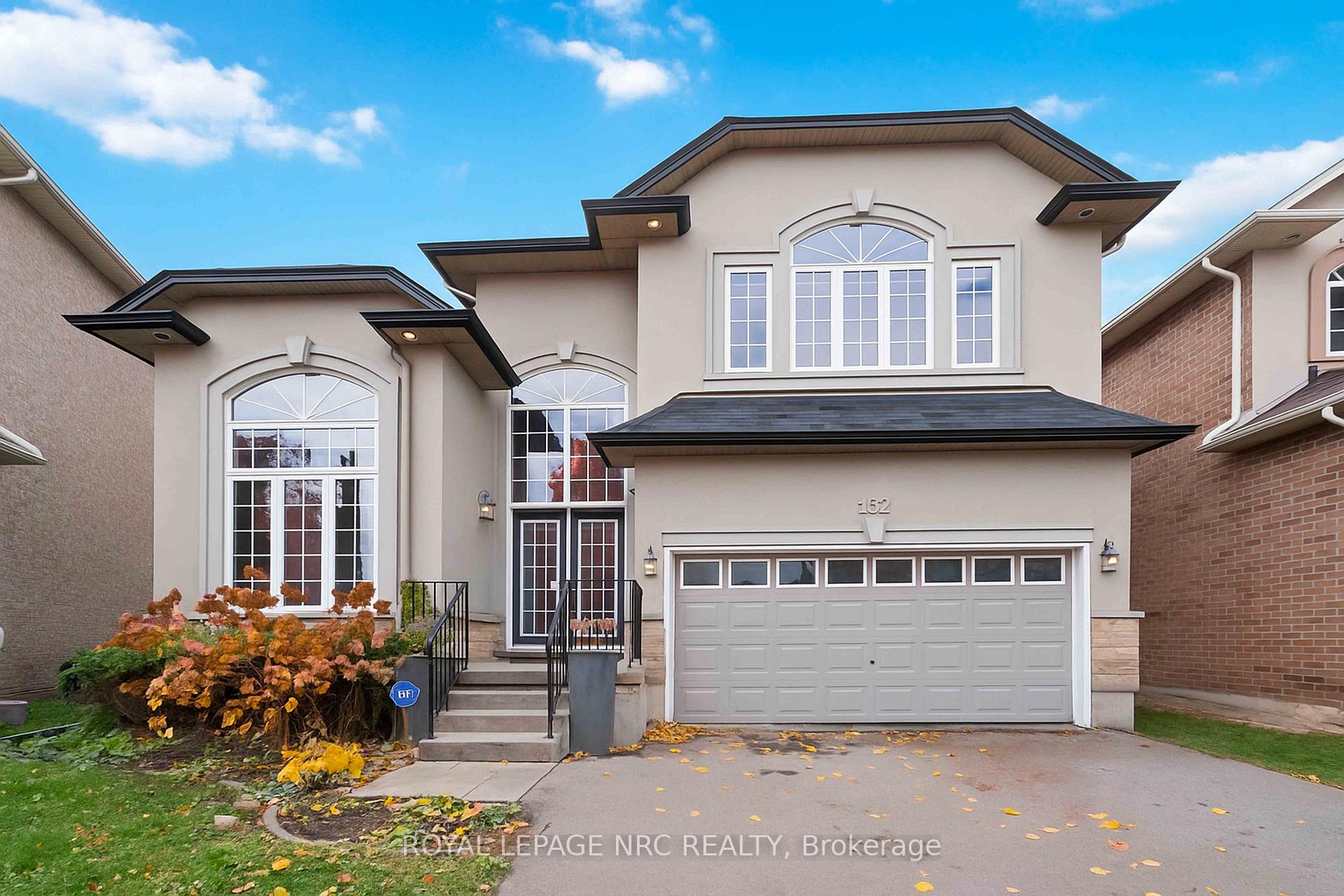 Photo 3 of 132 Oleary Drive, Hamilton, Meadowlands — HOMEH