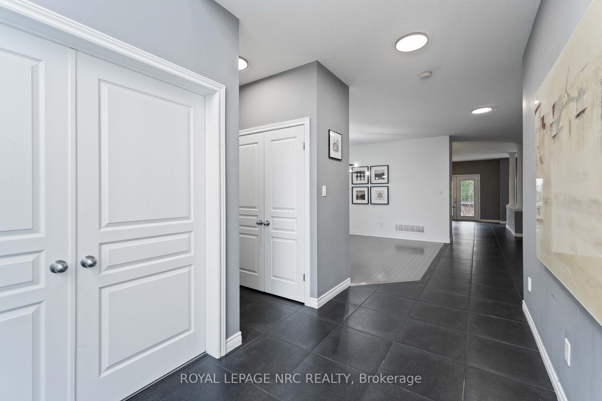 Photo 5 of 132 Oleary Drive, Hamilton, Meadowlands — HOMEH