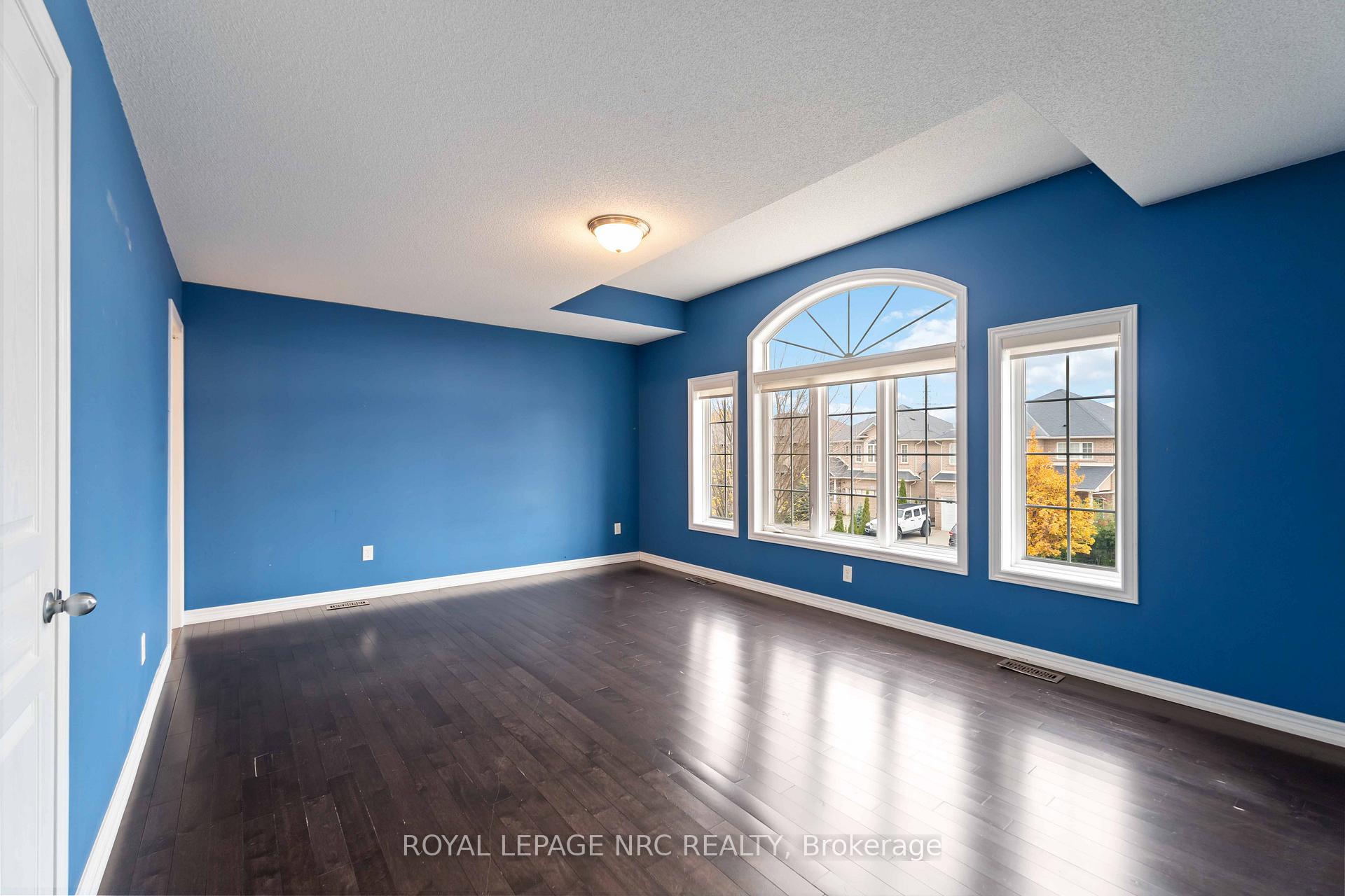 Photo 18 of 132 Oleary Drive, Hamilton, Meadowlands — HOMEH