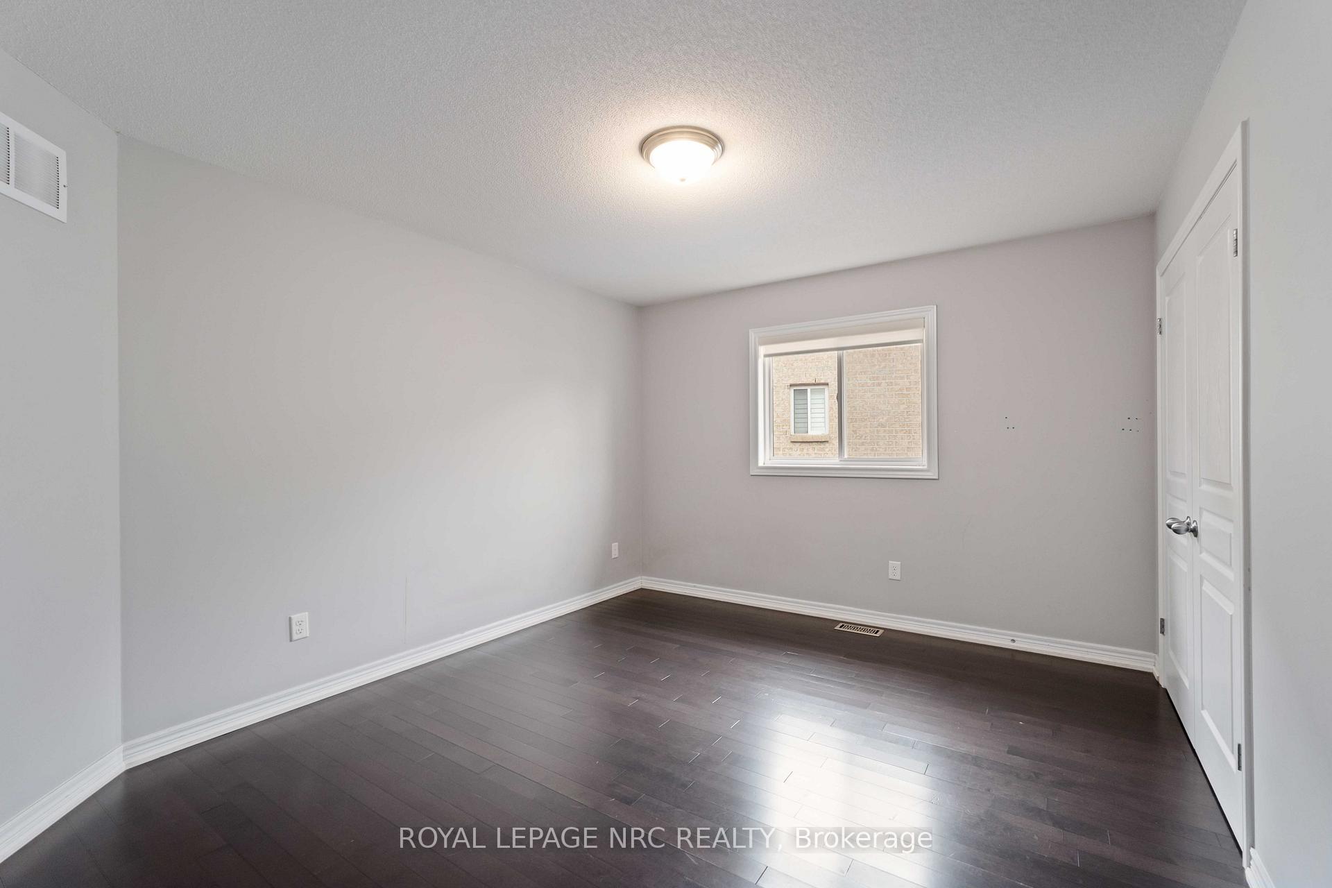 Photo 22 of 132 Oleary Drive, Hamilton, Meadowlands — HOMEH